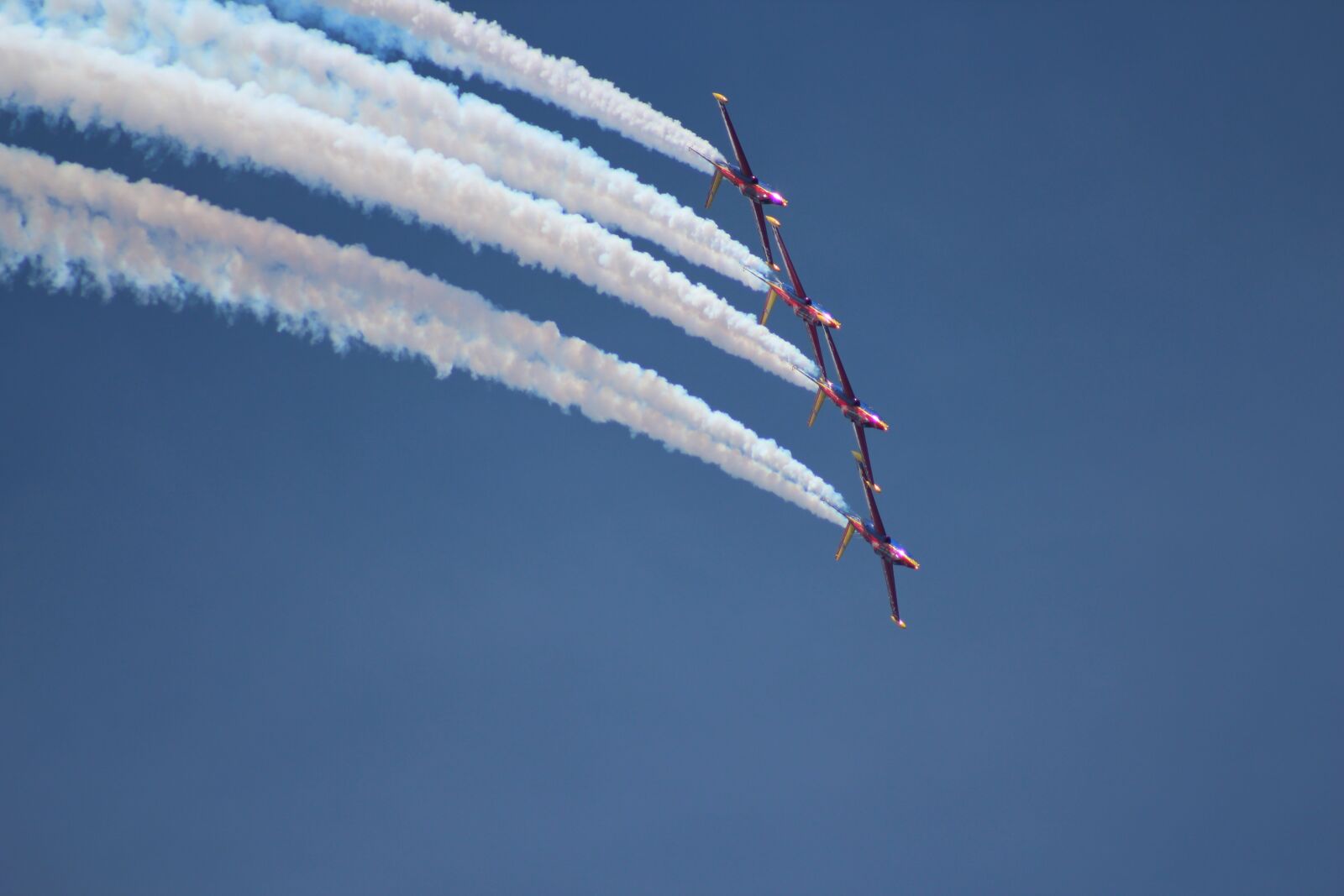 Canon EF 75-300mm f/4-5.6 USM sample photo. Airshow, sky, aviation photography