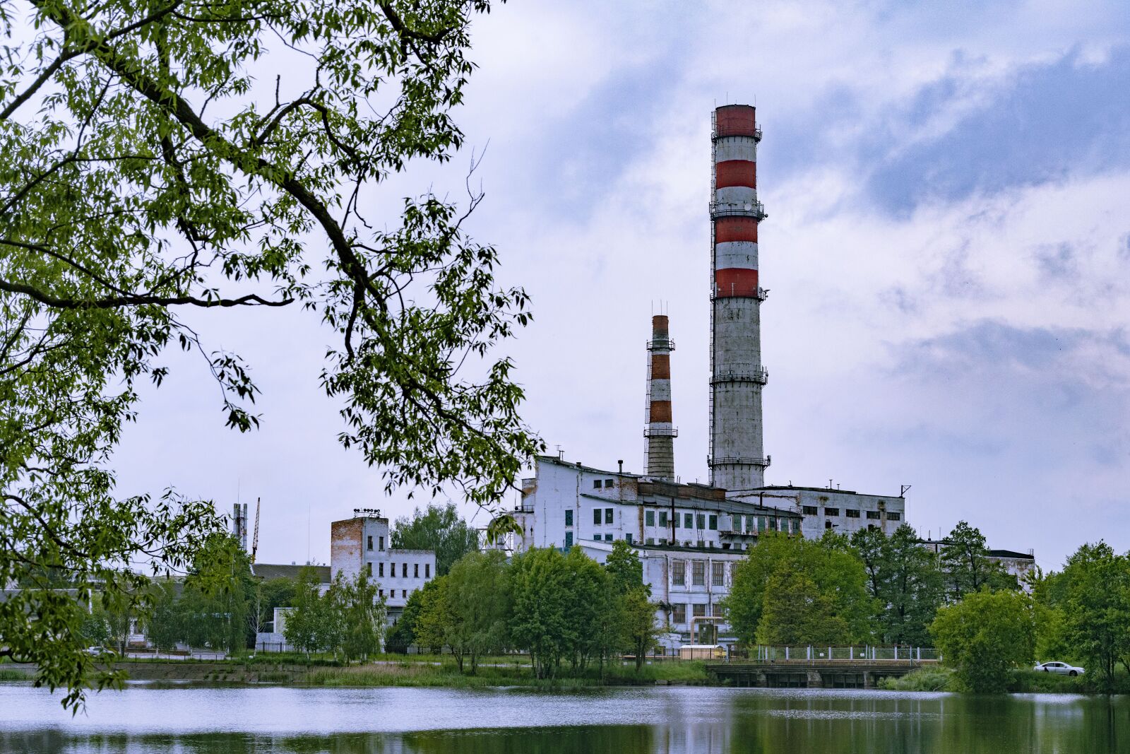 Canon EOS 6D Mark II + Canon EF 75-300mm f/4-5.6 USM sample photo. Bryansk oblast, the city photography