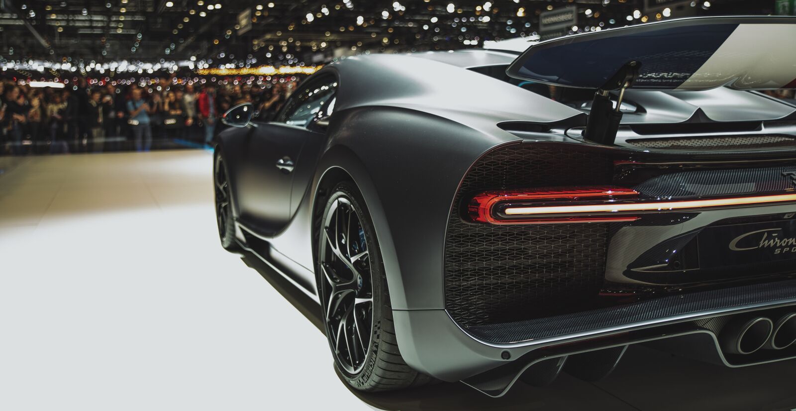 Canon EOS 5D Mark IV sample photo. Auto, bugatti, automobile photography
