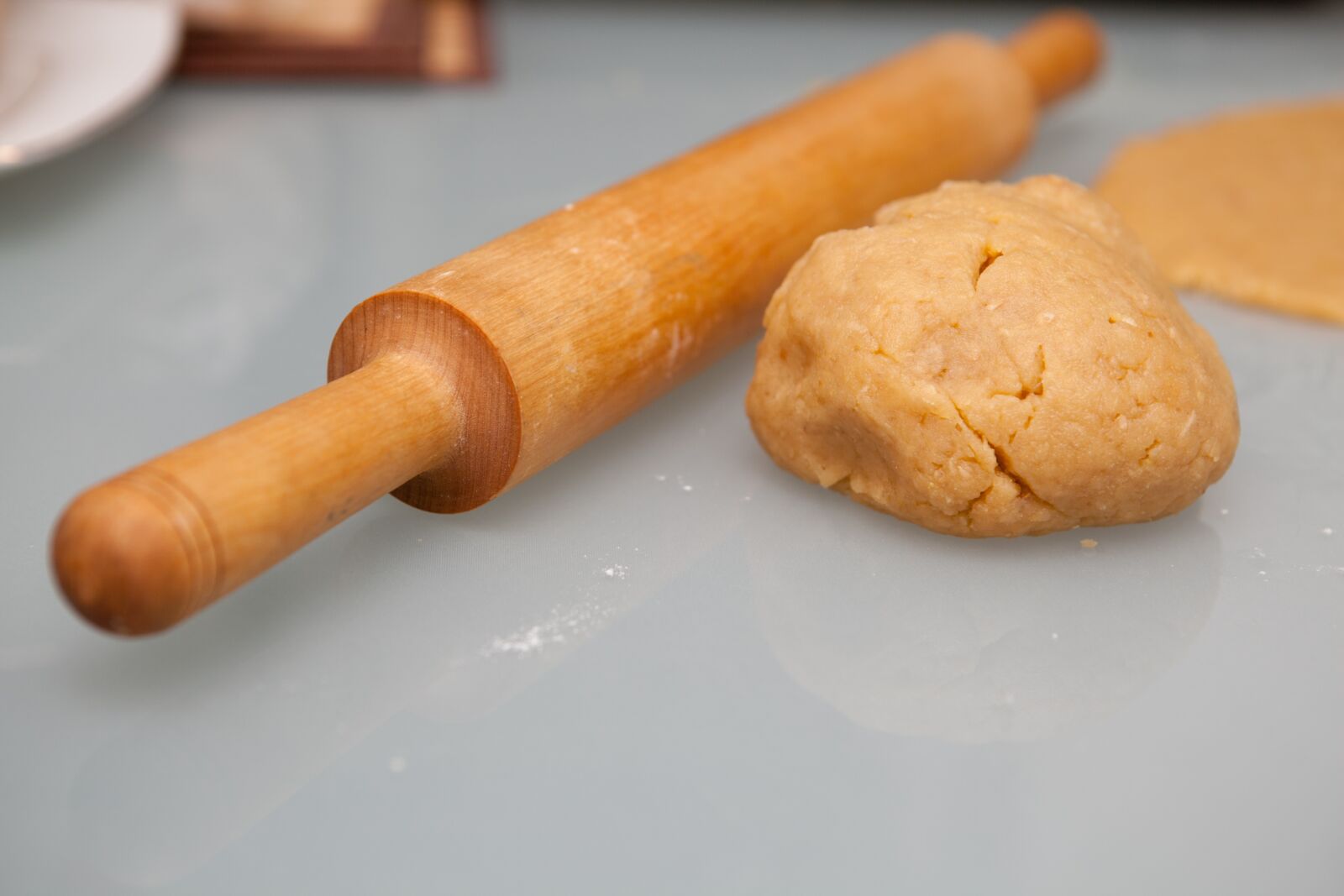 Canon EOS 5D Mark II sample photo. The dough, rolling pin photography