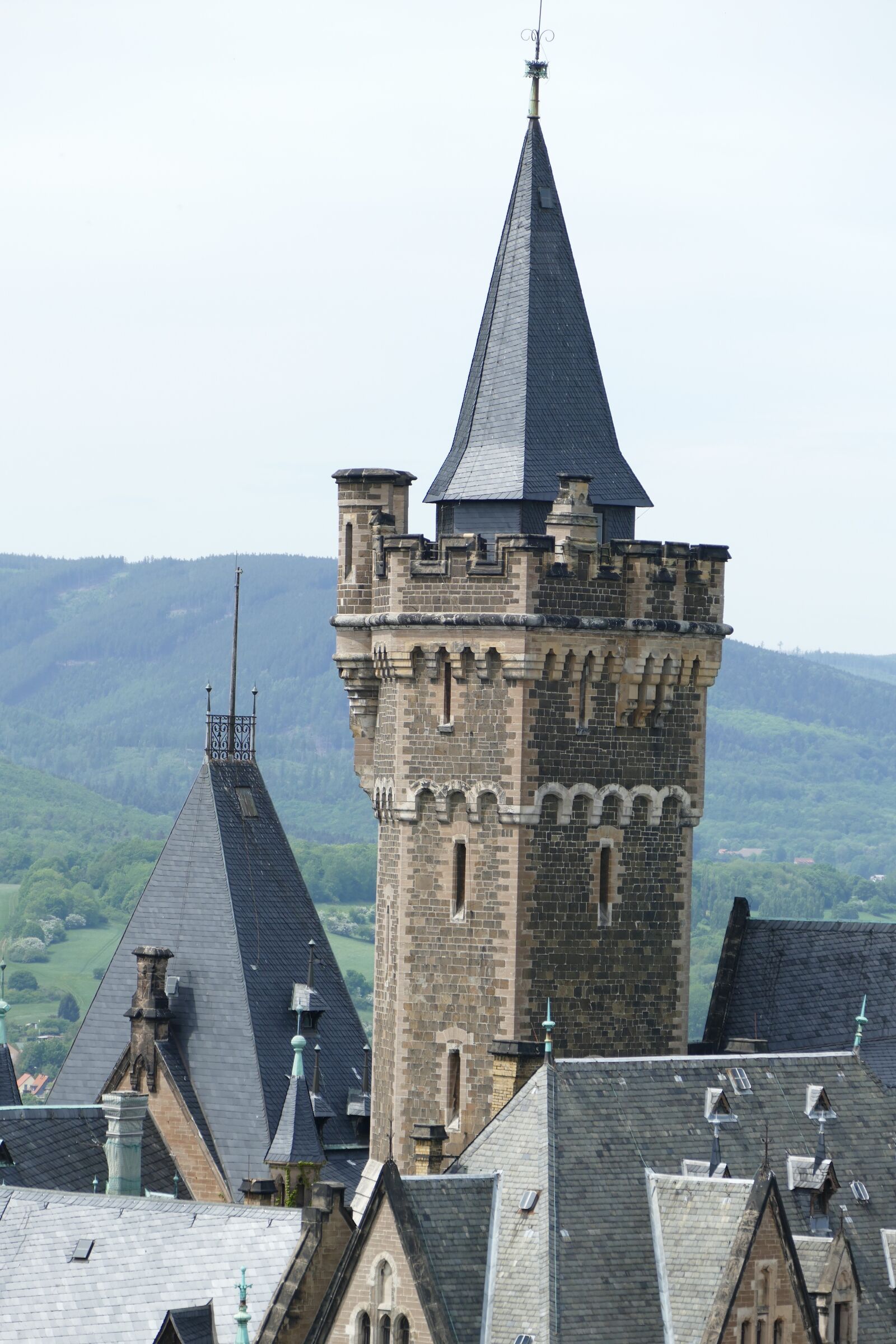 Panasonic Lumix DMC-FZ1000 sample photo. Concluded wernigerode, tower, castle photography