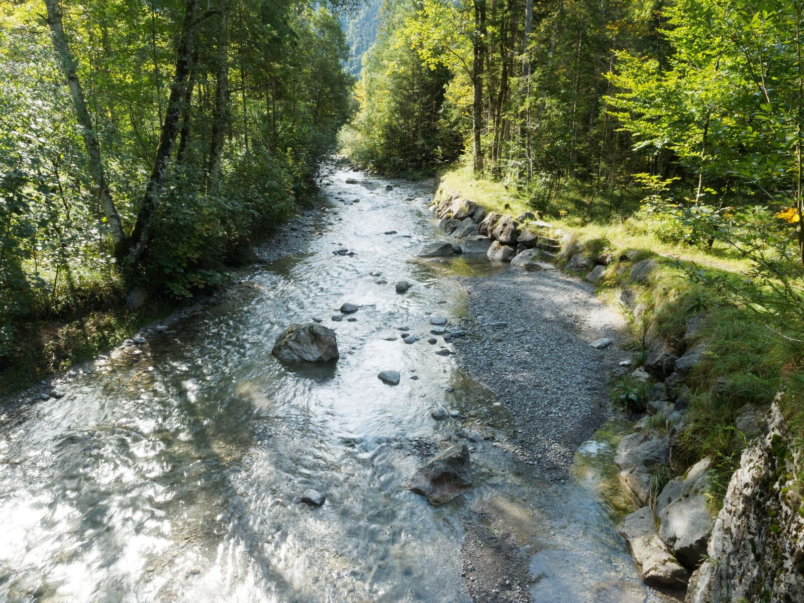 Olympus OM-D E-M1 + Olympus M.Zuiko Digital ED 12-40mm F2.8 Pro sample photo. Cascades, water, river photography