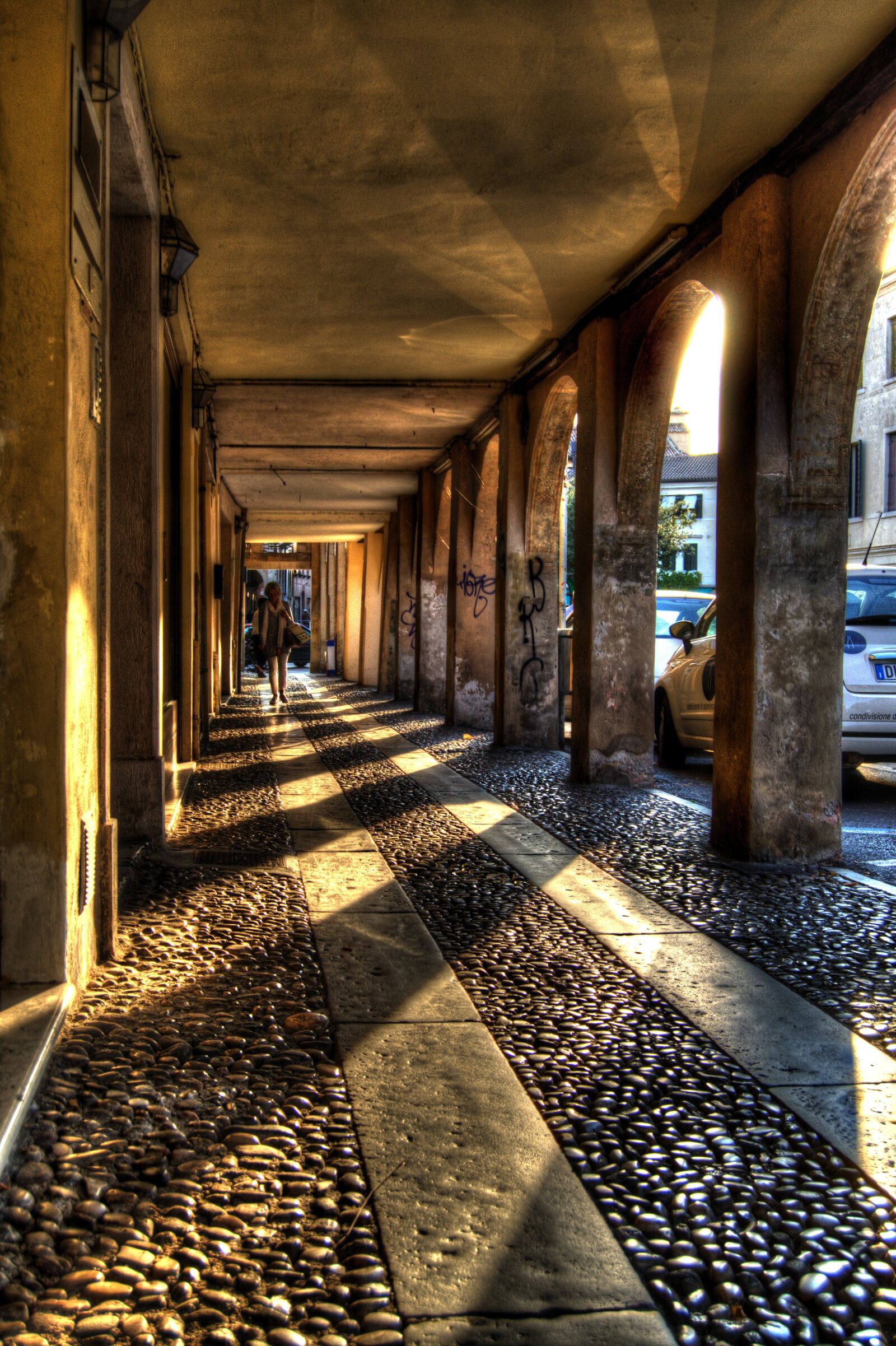 Nikon D5100 sample photo. Portici, shadows, sunset photography