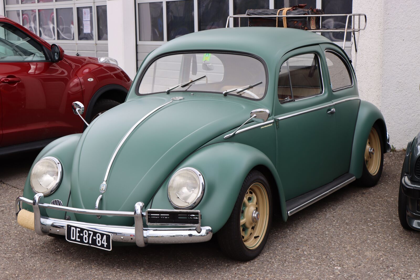 Canon EF-S 18-135mm F3.5-5.6 IS USM sample photo. Vw, beetle, auto photography