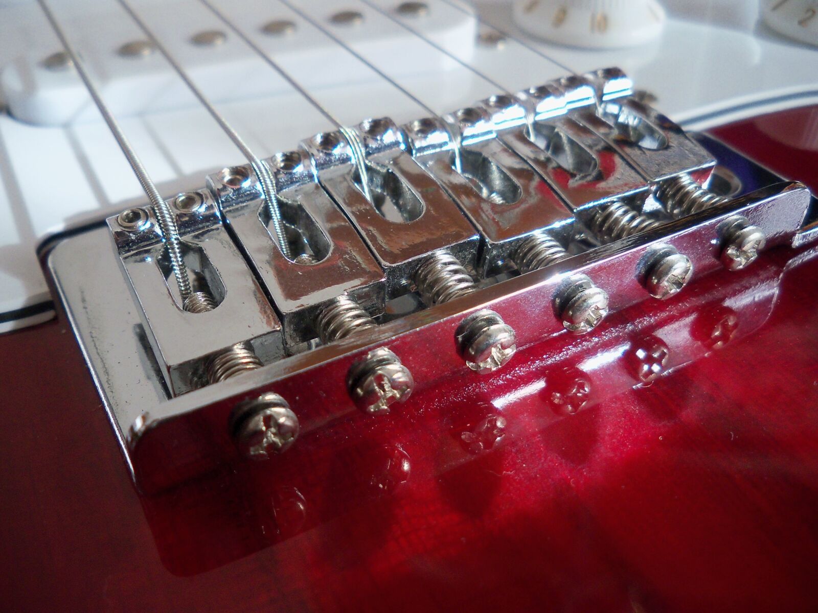 Kodak EASYSHARE M380 DIGITAL CAMERA sample photo. Ropes, guitar, instrument photography