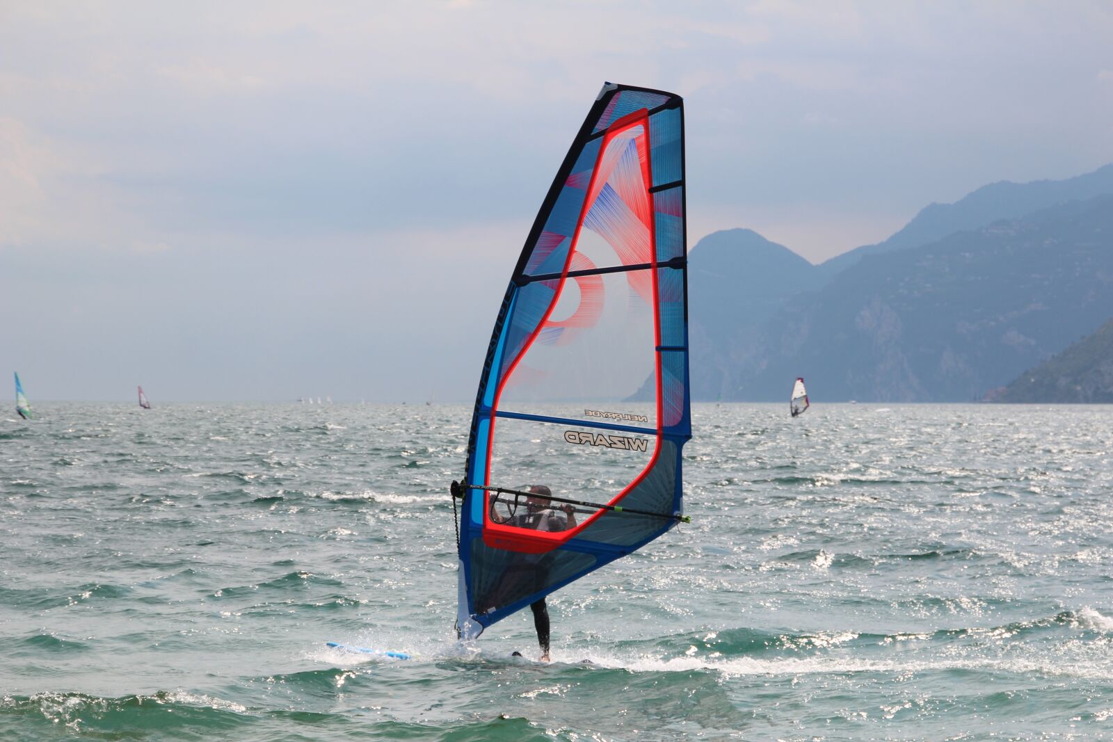 Canon EOS 600D (Rebel EOS T3i / EOS Kiss X5) sample photo. Garda, surfer, surf photography