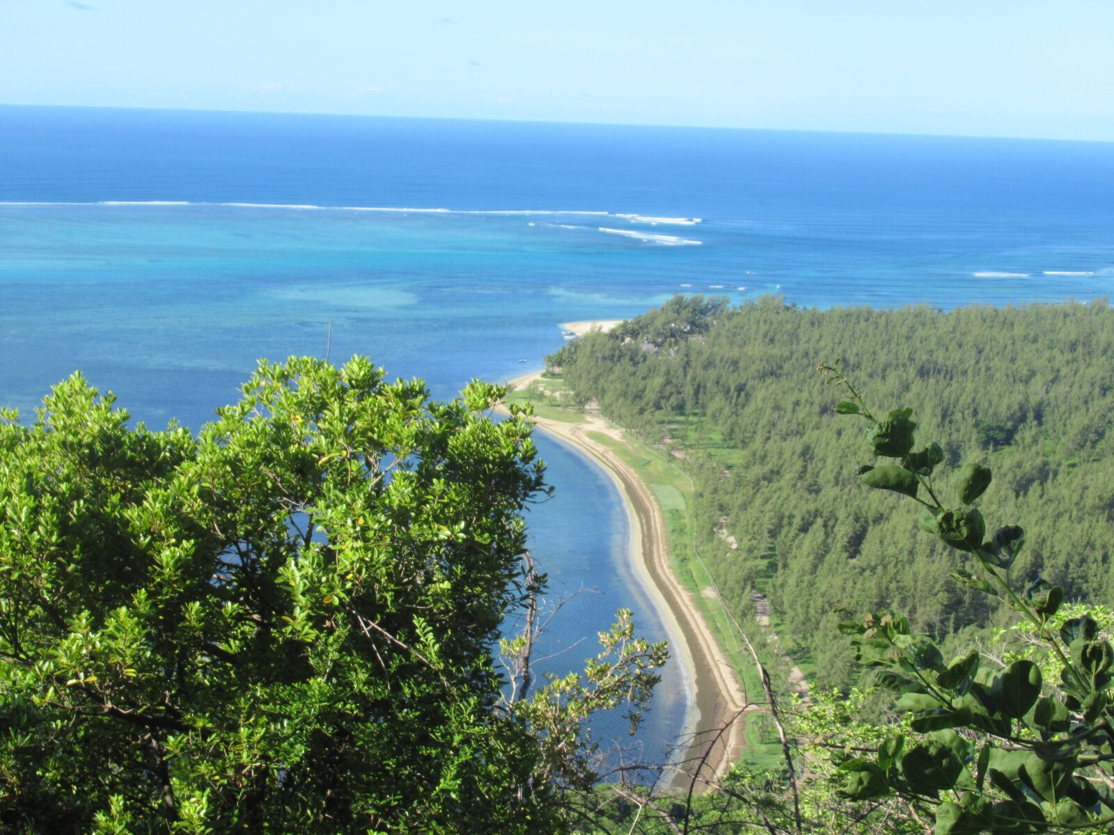 Canon PowerShot SX620 HS sample photo. Mauritius, coast, sea photography