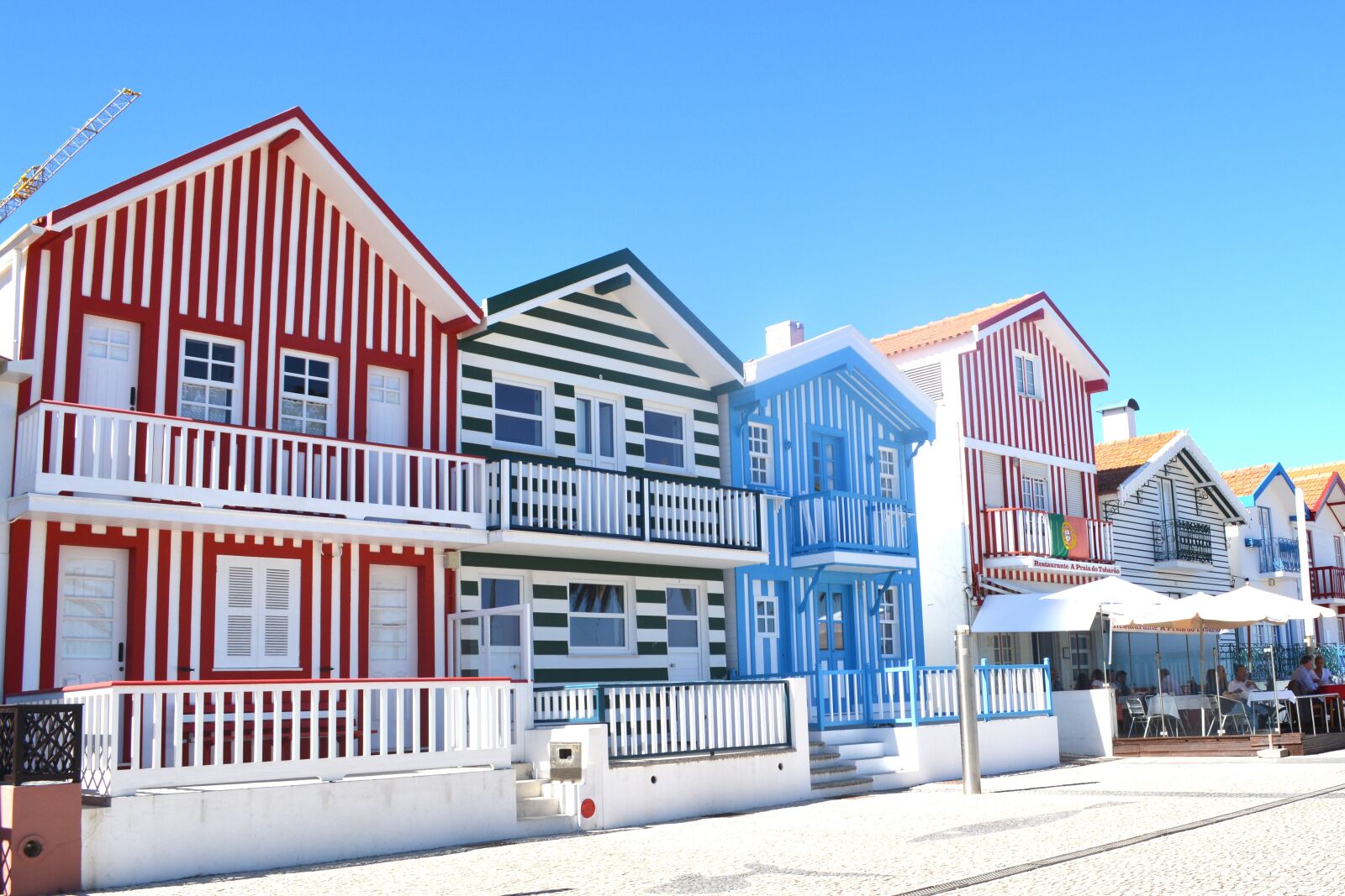 Nikon D5200 sample photo. Aveiro, colorful houses, portugal photography
