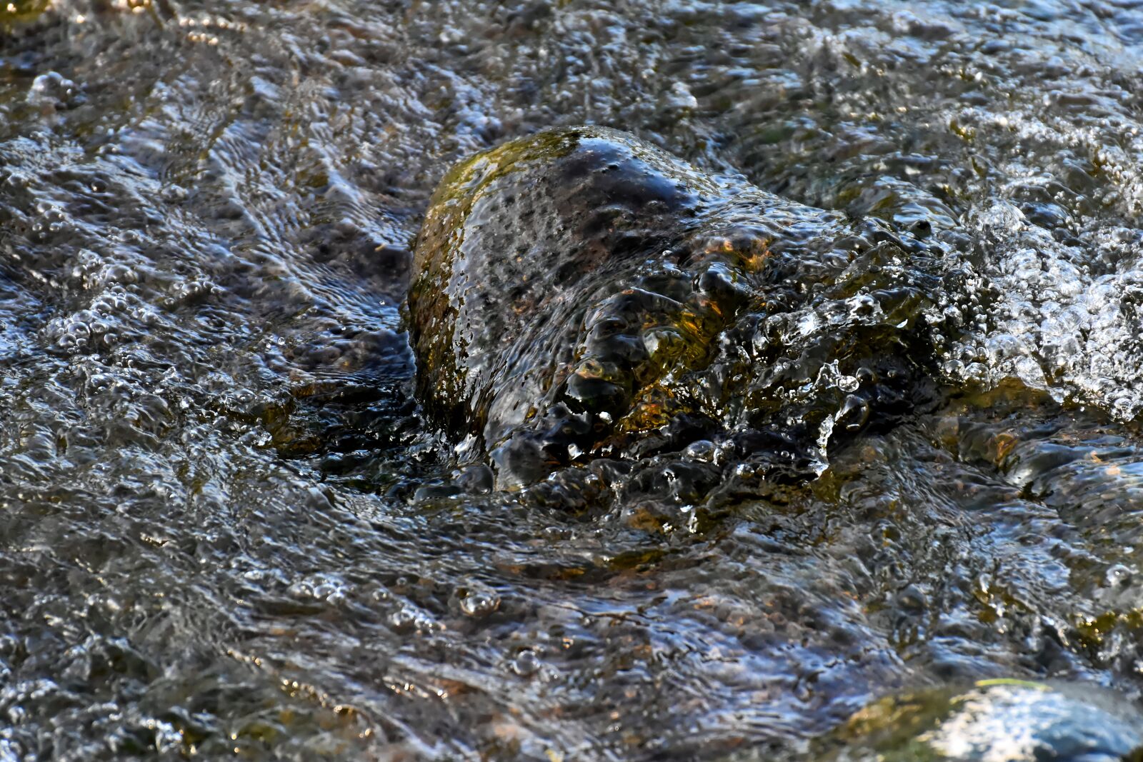 Nikon D7200 sample photo. Stone, water, flow photography