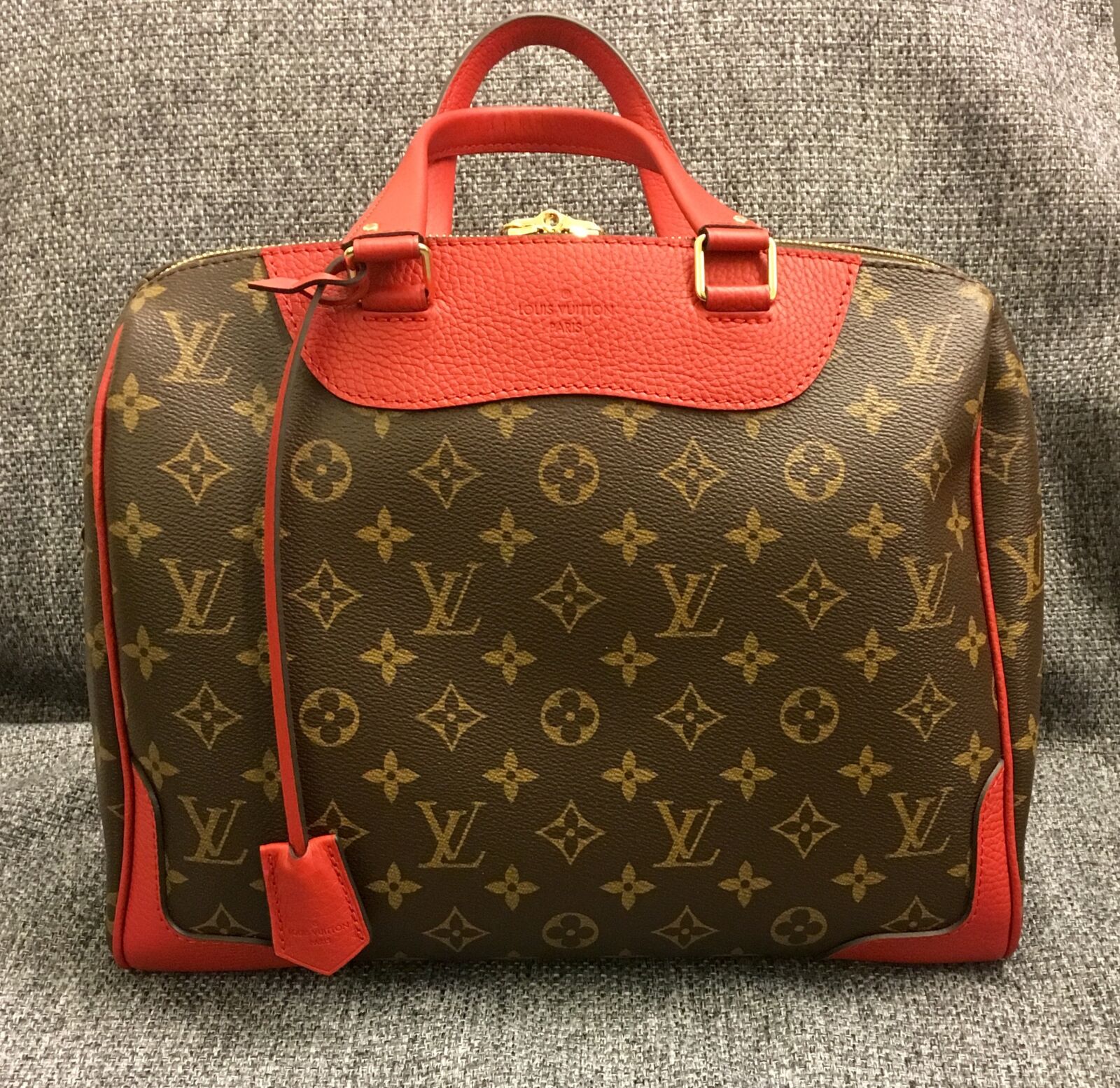 Apple iPhone 6s sample photo. Handbag, bag, vuitton photography