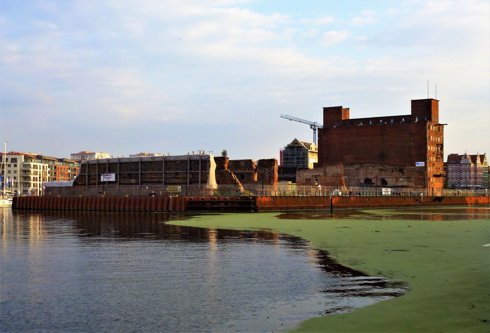 Panasonic Lumix DMC-ZS10 (Lumix DMC-TZ20 / Lumix DMC-TZ22) sample photo. Architecture, poland, gdansk photography