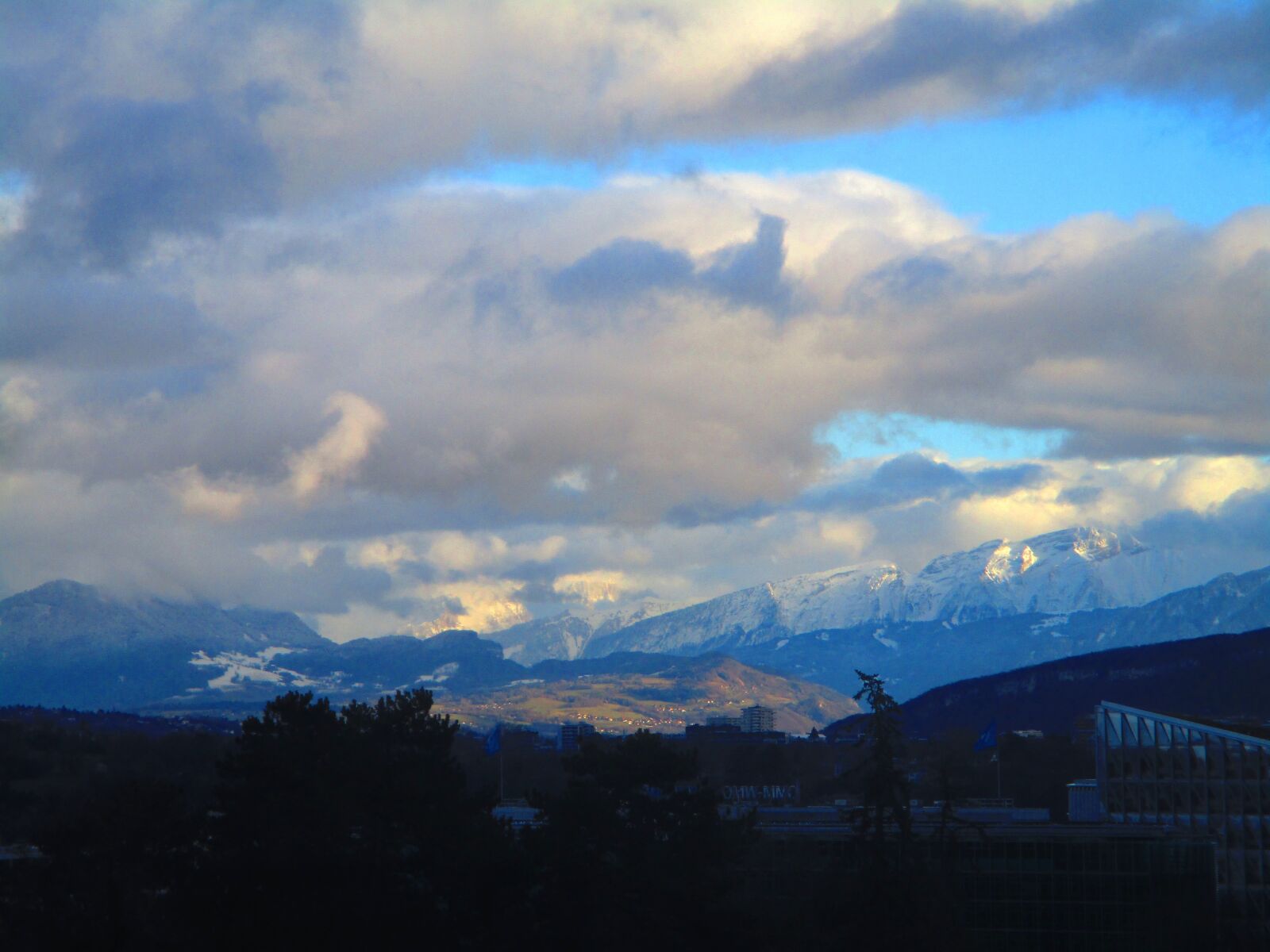 Canon IXUS 185 sample photo
