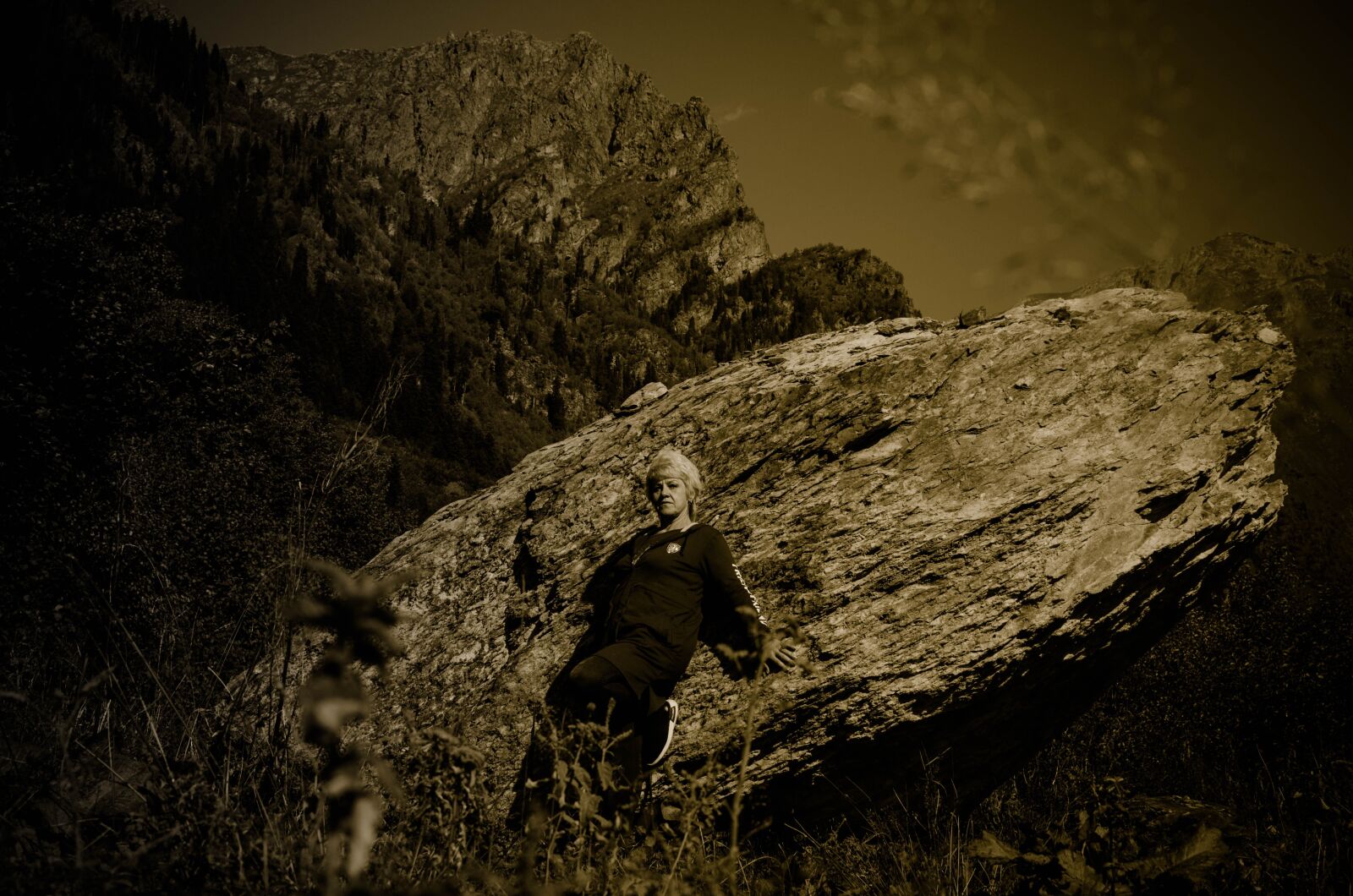 Nikon D5100 sample photo. Georgia, mountains, autumn photography