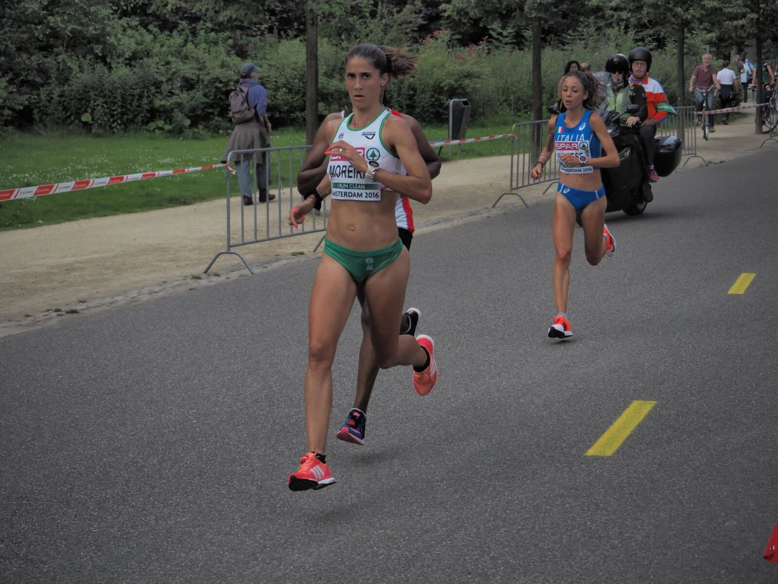 Olympus OM-D E-M10 II sample photo. Running, sports, racing photography