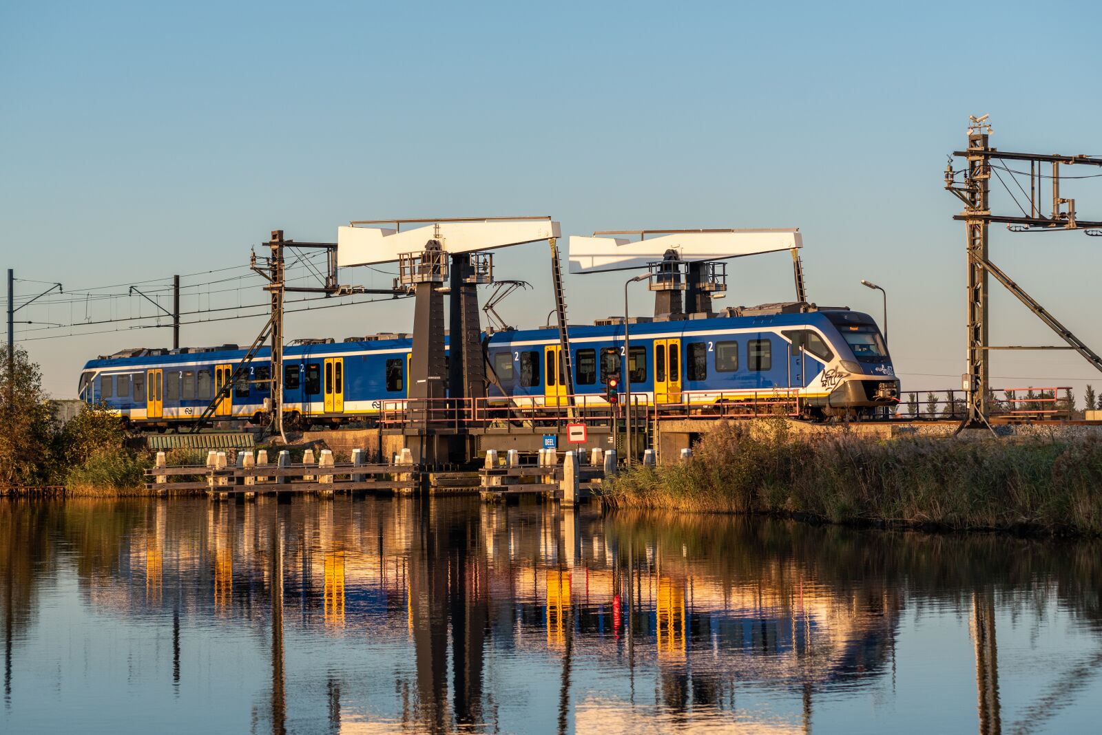 Nikon D750 sample photo. Train, bridge, railroad photography
