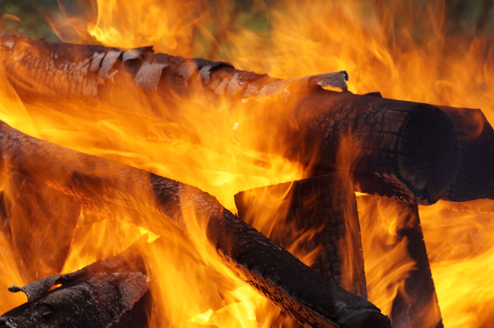 Sony SLT-A57 sample photo. Embers, fire, hot photography