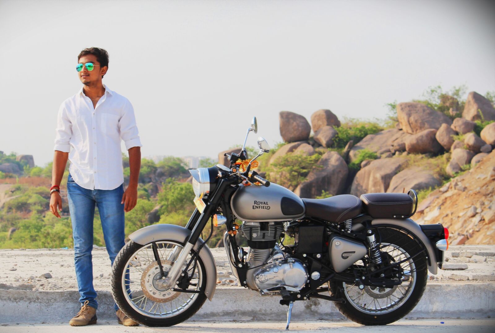 Canon EOS 700D (EOS Rebel T5i / EOS Kiss X7i) sample photo. Person, bike, royal enfiled photography