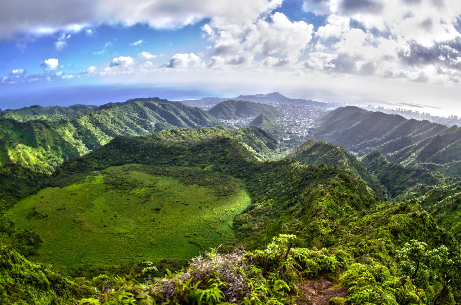 Nikon D5100 sample photo. Kaau crater, hike, hiking photography