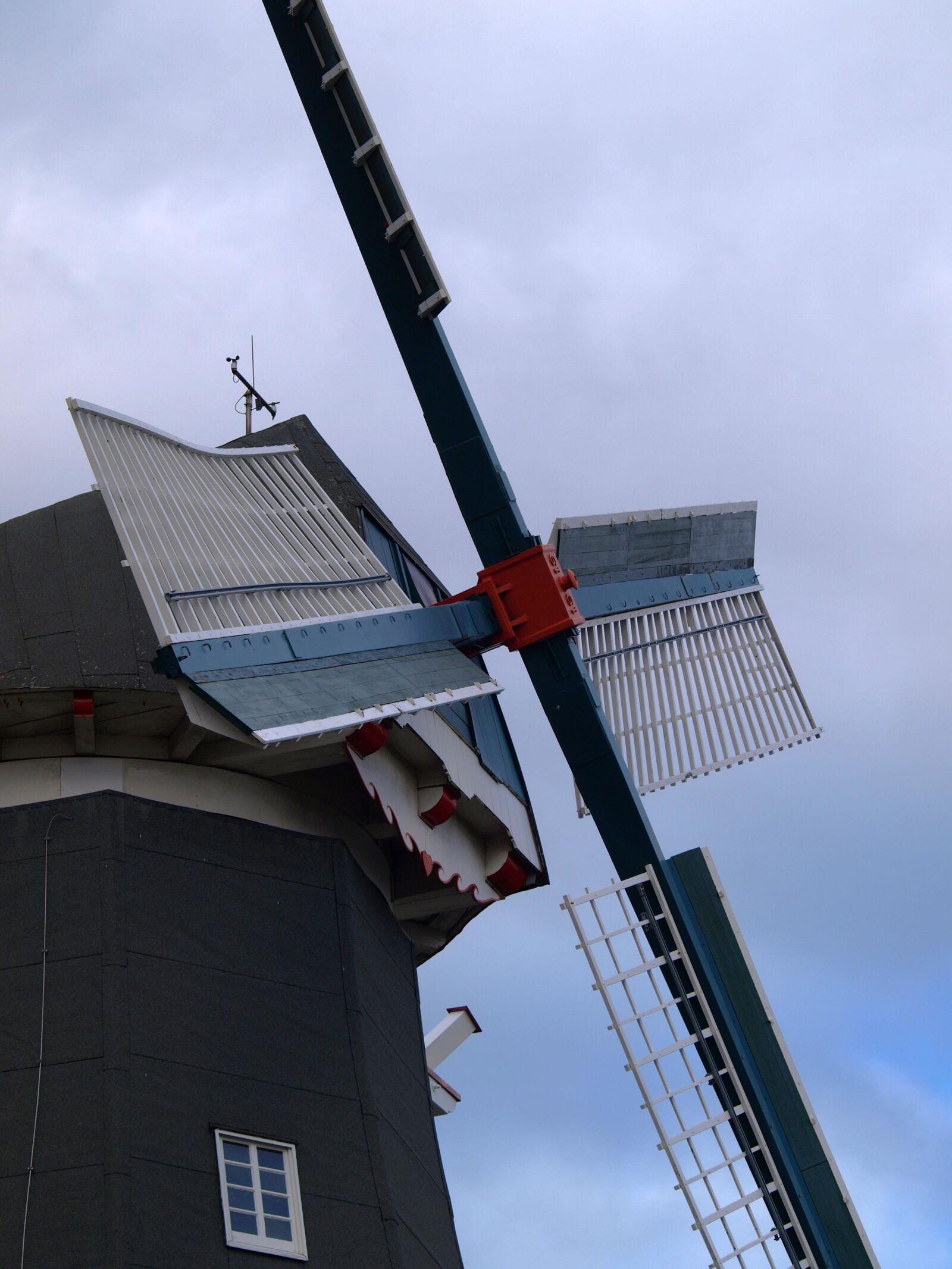 Olympus E-510 (EVOLT E-510) sample photo. Windmill, windräder, mill photography