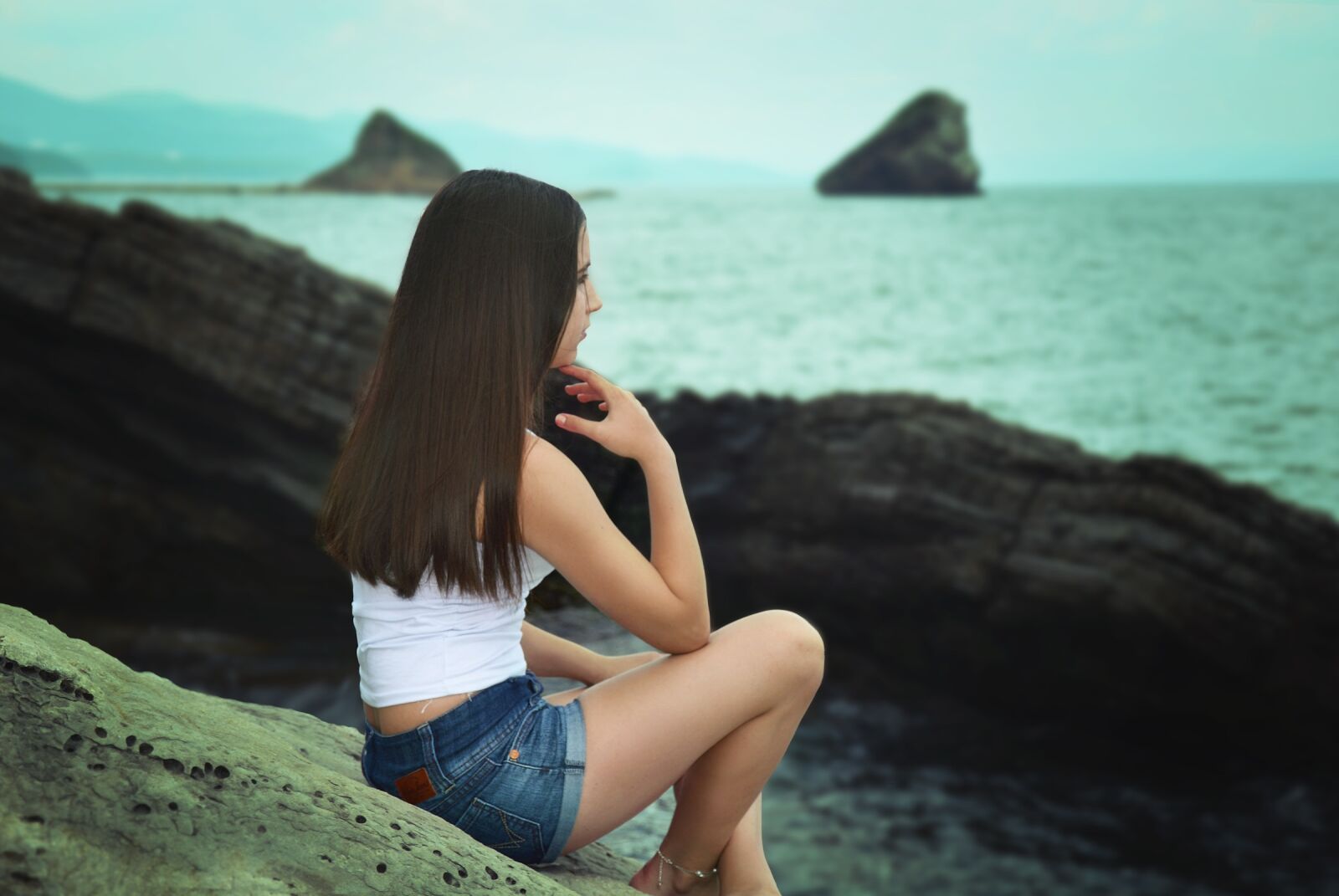 Nikon D3200 sample photo. Girl, sea, beach photography