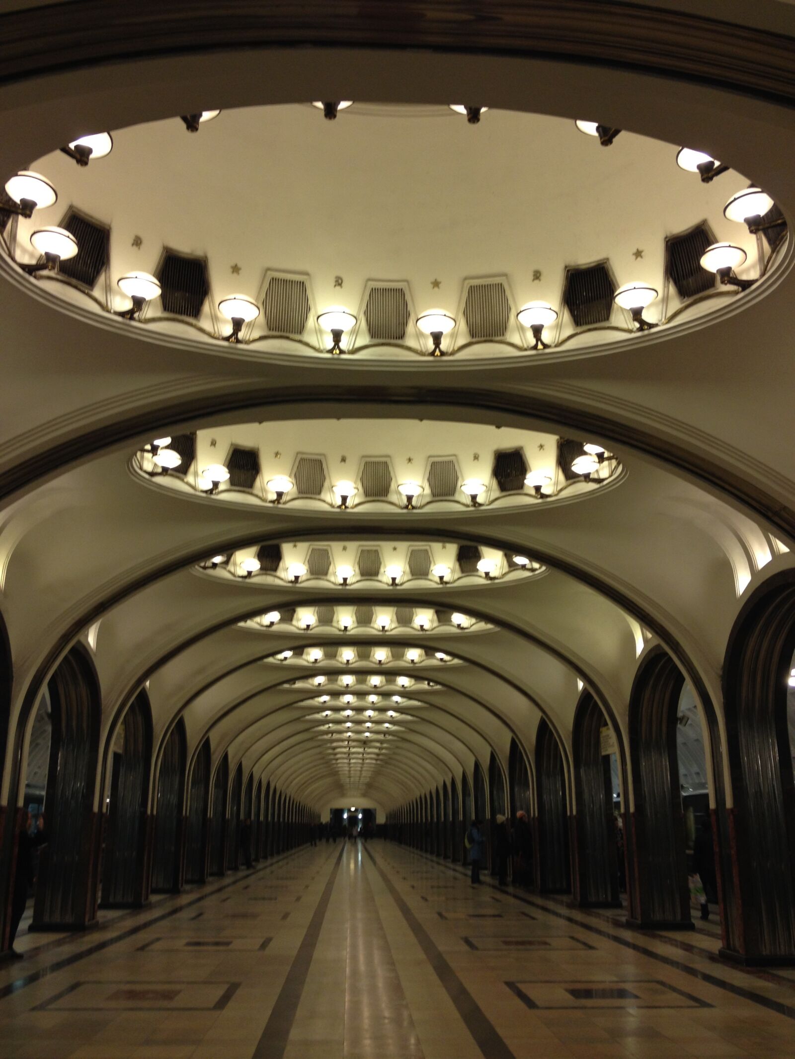 Apple iPhone 4S sample photo. Russia, moscow, station photography