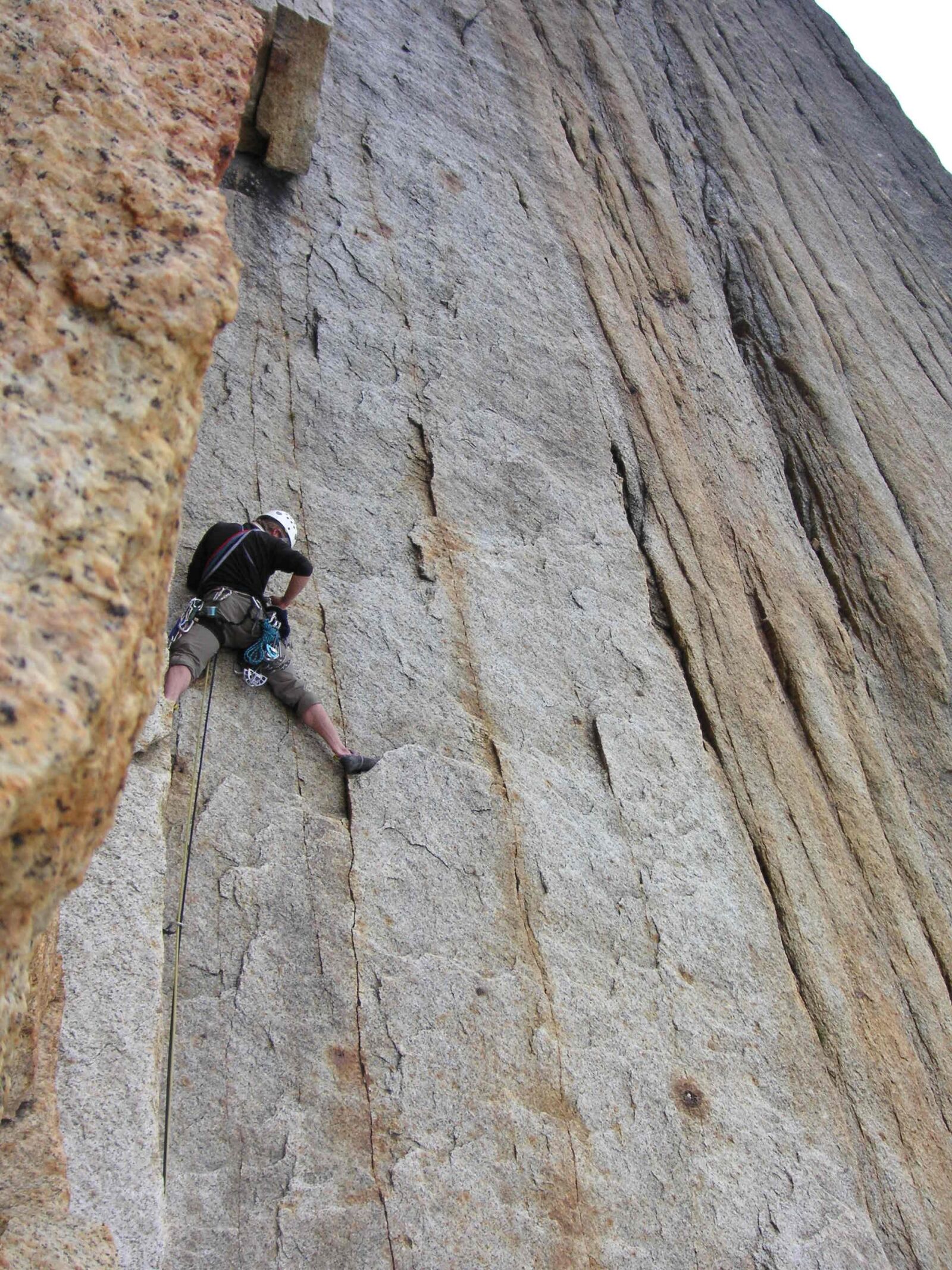 KONICA MINOLTA DiMAGE X50 sample photo. Climbing, rock, sport photography