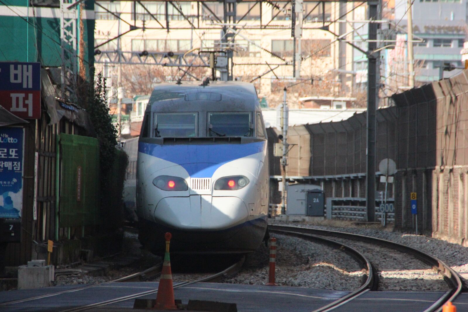 Canon EOS 600D (Rebel EOS T3i / EOS Kiss X5) sample photo. Train, railway, transport photography