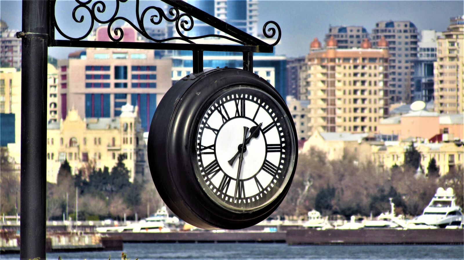 Canon PowerShot SX510 HS sample photo. Time, architecture, city photography