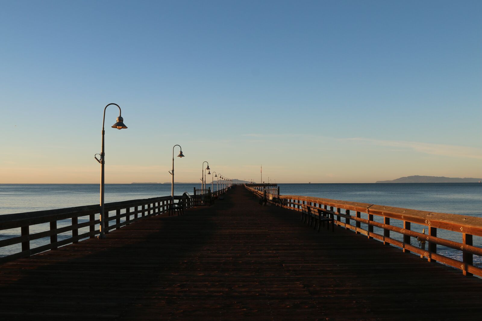 Canon EOS 70D + Canon EF 24-105mm F4L IS USM sample photo. Pier, deck, wooden photography