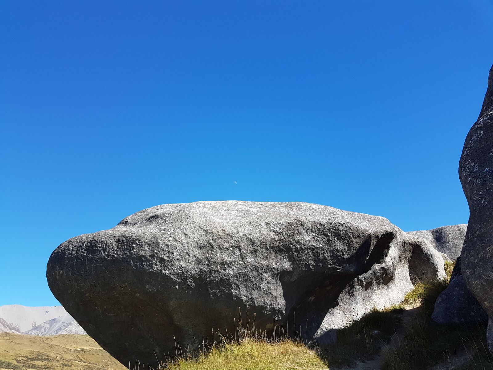 Samsung Galaxy S7 sample photo. Landscape, sky, boulder photography