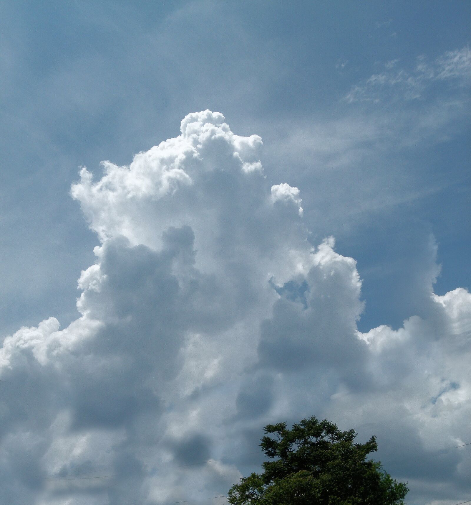 Panasonic Lumix DMC-FZ100 sample photo. Cloud, sky, storm photography