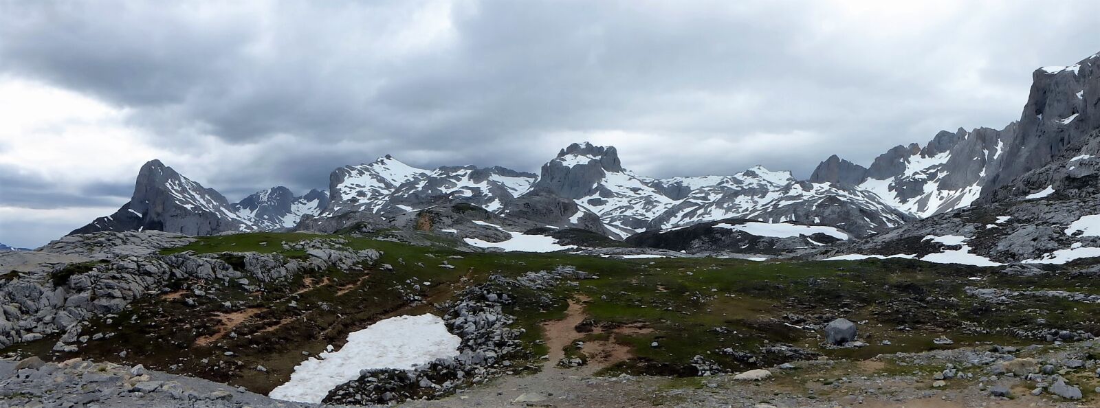 Panasonic Lumix DMC-ZS25 (Lumix DMC-TZ35) sample photo. Nature, spain, cantabria photography