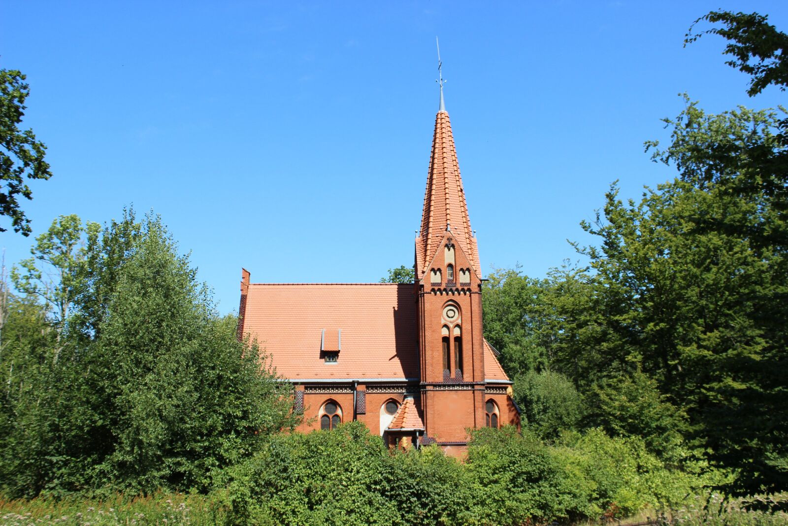 Canon EOS 600D (Rebel EOS T3i / EOS Kiss X5) sample photo. Small church, church, heiligendamm photography