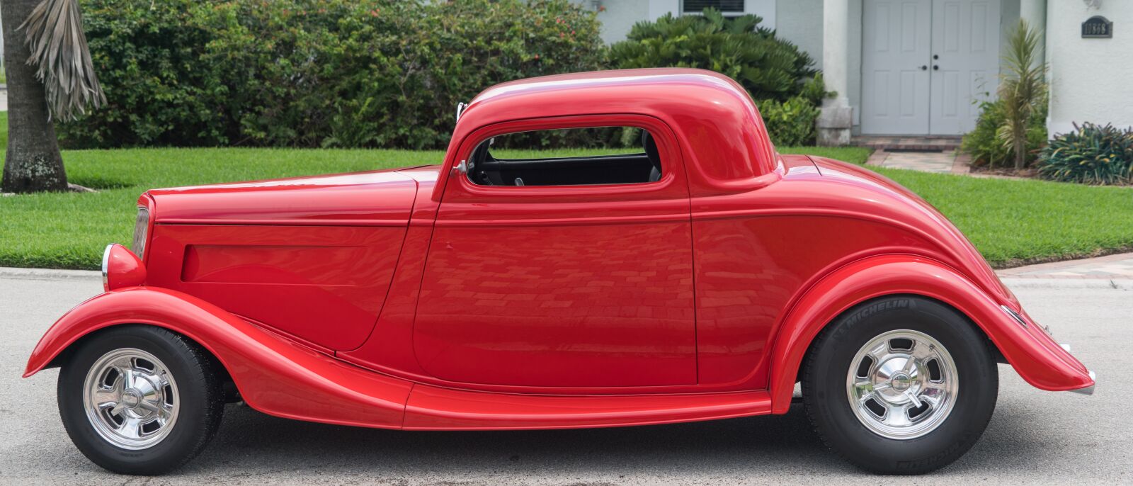 Sony a7R II + Sony FE 24-240mm F3.5-6.3 OSS sample photo. Hot rod, car, antique photography