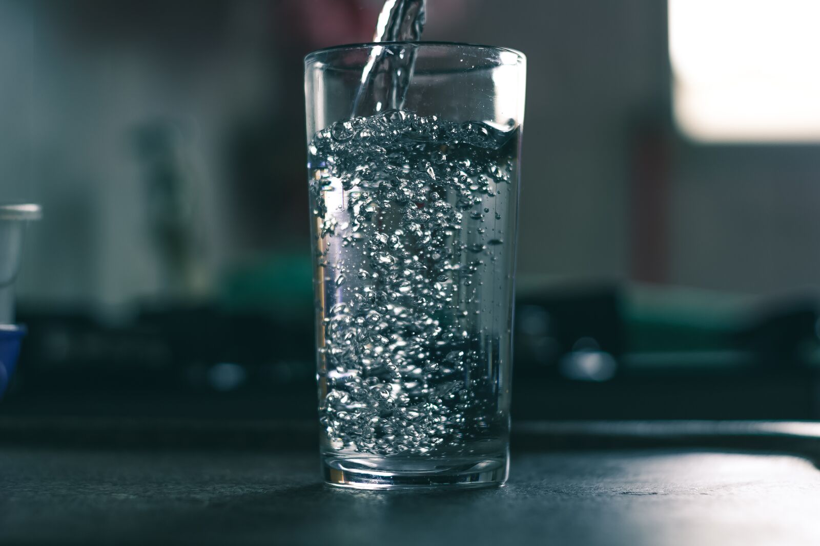 Canon EOS 1200D (EOS Rebel T5 / EOS Kiss X70 / EOS Hi) sample photo. Water, cup, glass photography