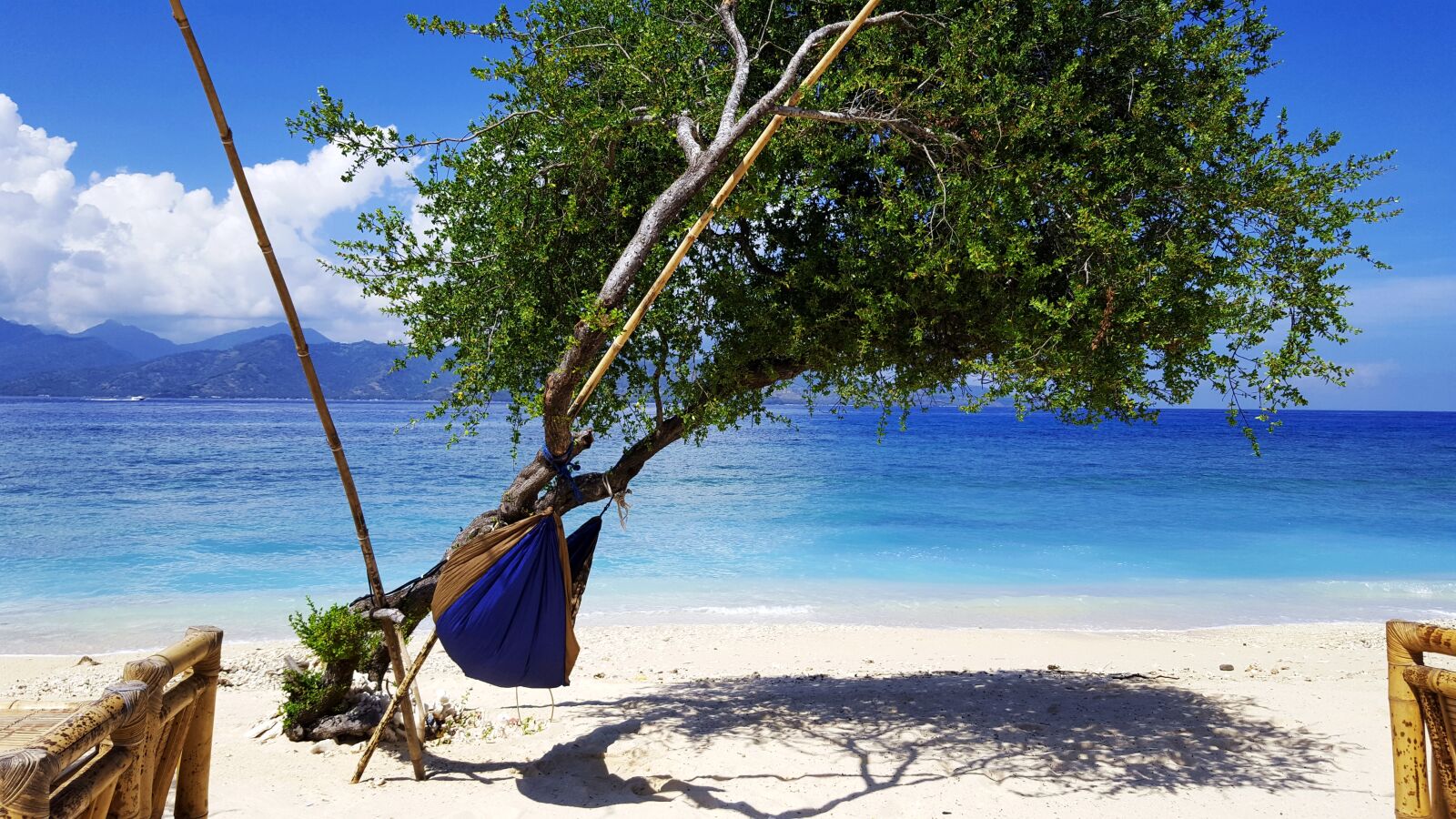 Samsung Galaxy S6 sample photo. Hammock, beach, depend on photography
