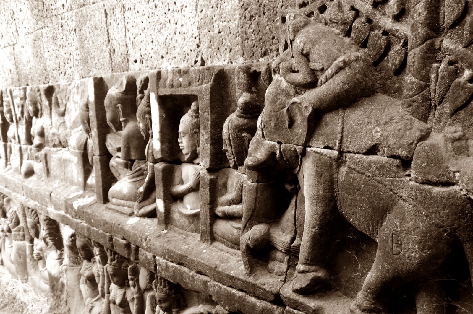 Nikon D5000 sample photo. Angkor, temple, cambodia photography