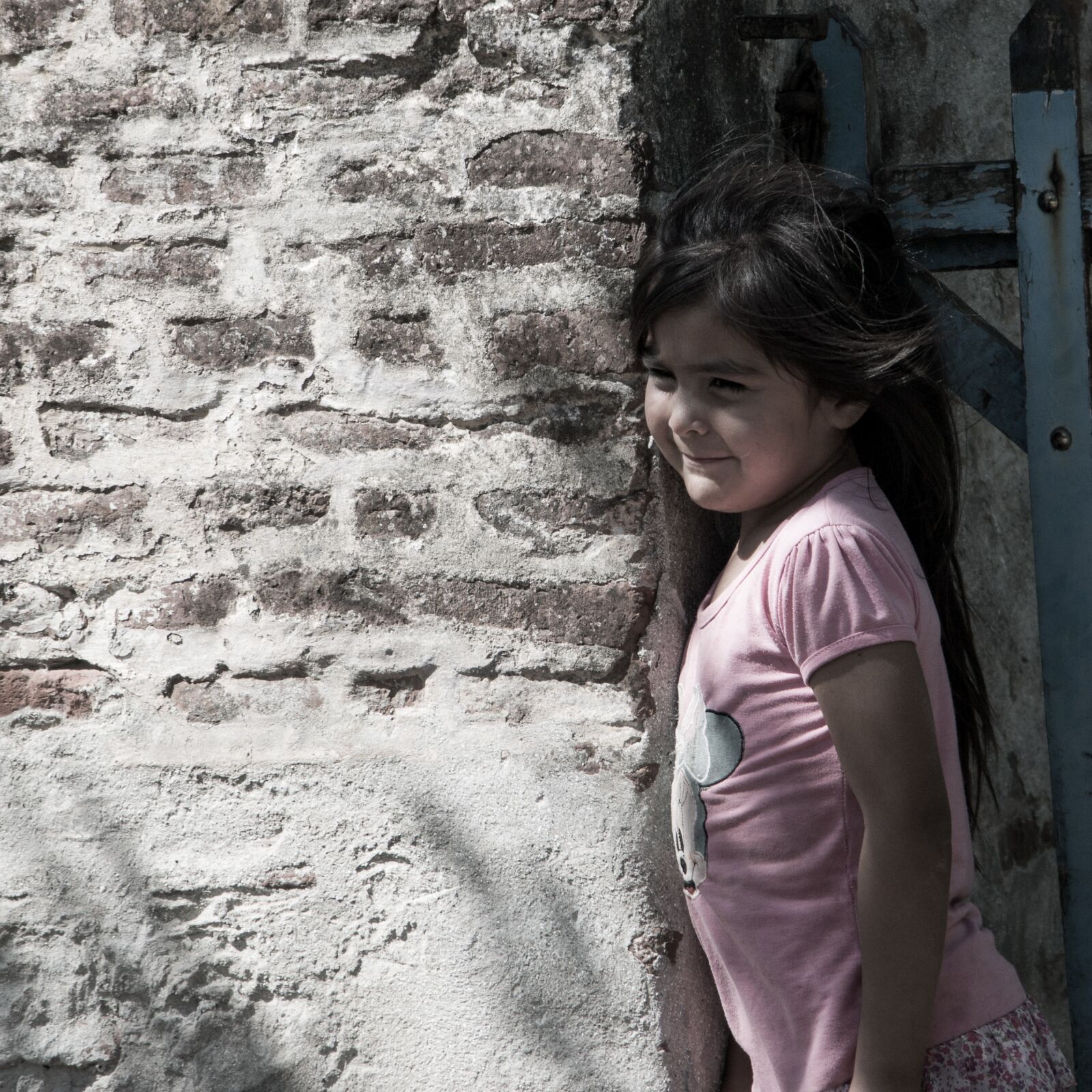 Canon EOS 70D sample photo. Girl, architecture, house photography