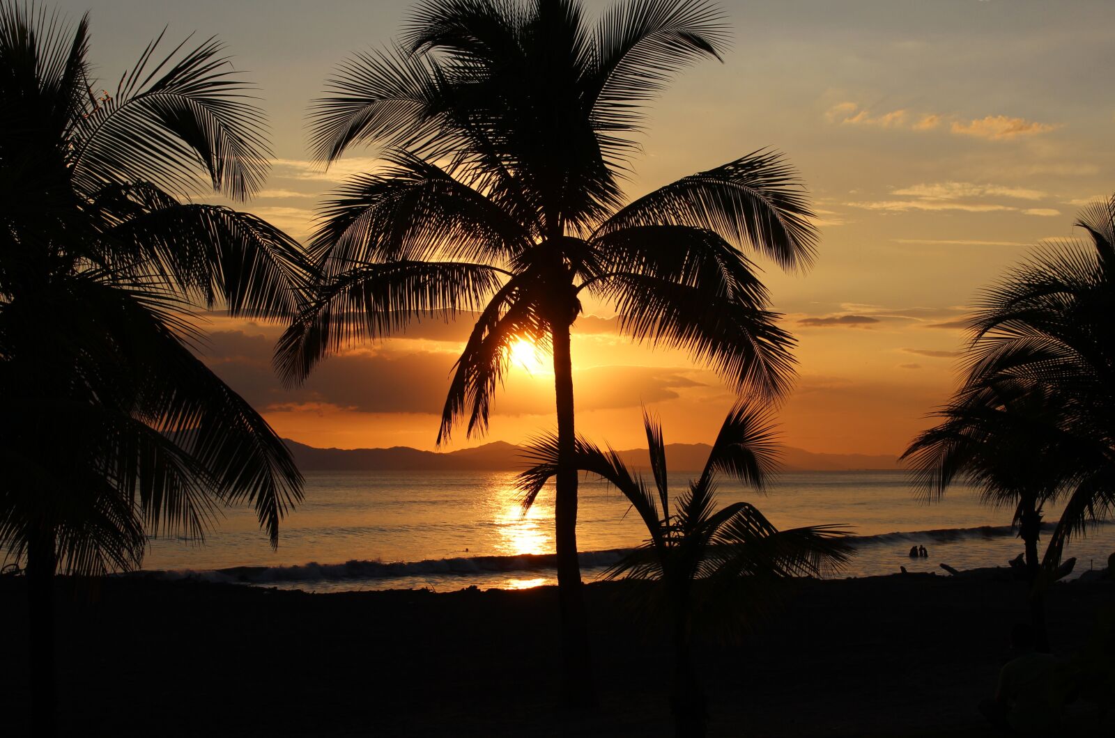 Canon EOS 700D (EOS Rebel T5i / EOS Kiss X7i) sample photo. Sunset, orange, yellow photography