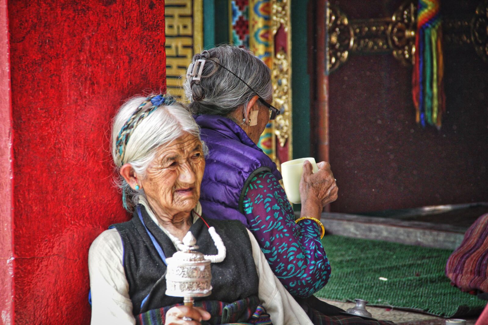 Canon EF-S 18-135mm F3.5-5.6 IS sample photo. Travel, kathmandu, nepal photography