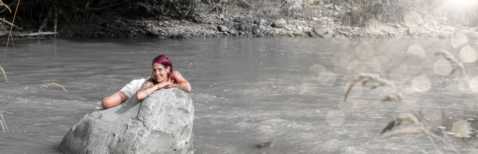 Olympus OM-D E-M1 Mark II + Olympus M.Zuiko Digital ED 12-40mm F2.8 Pro sample photo. Summer, river, model photography