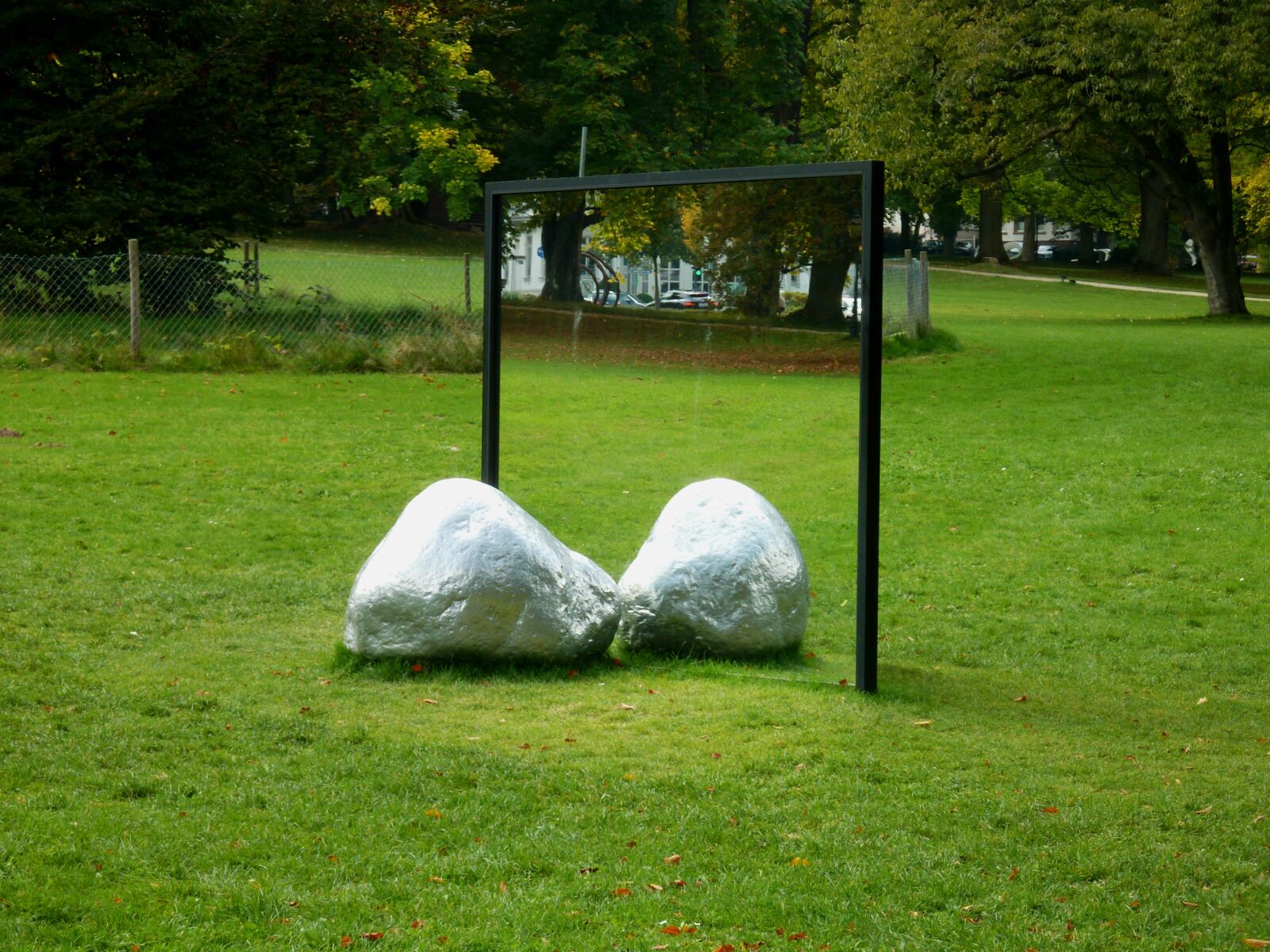Panasonic DMC-TZ7 sample photo. Mirror, reflection, mirroring photography