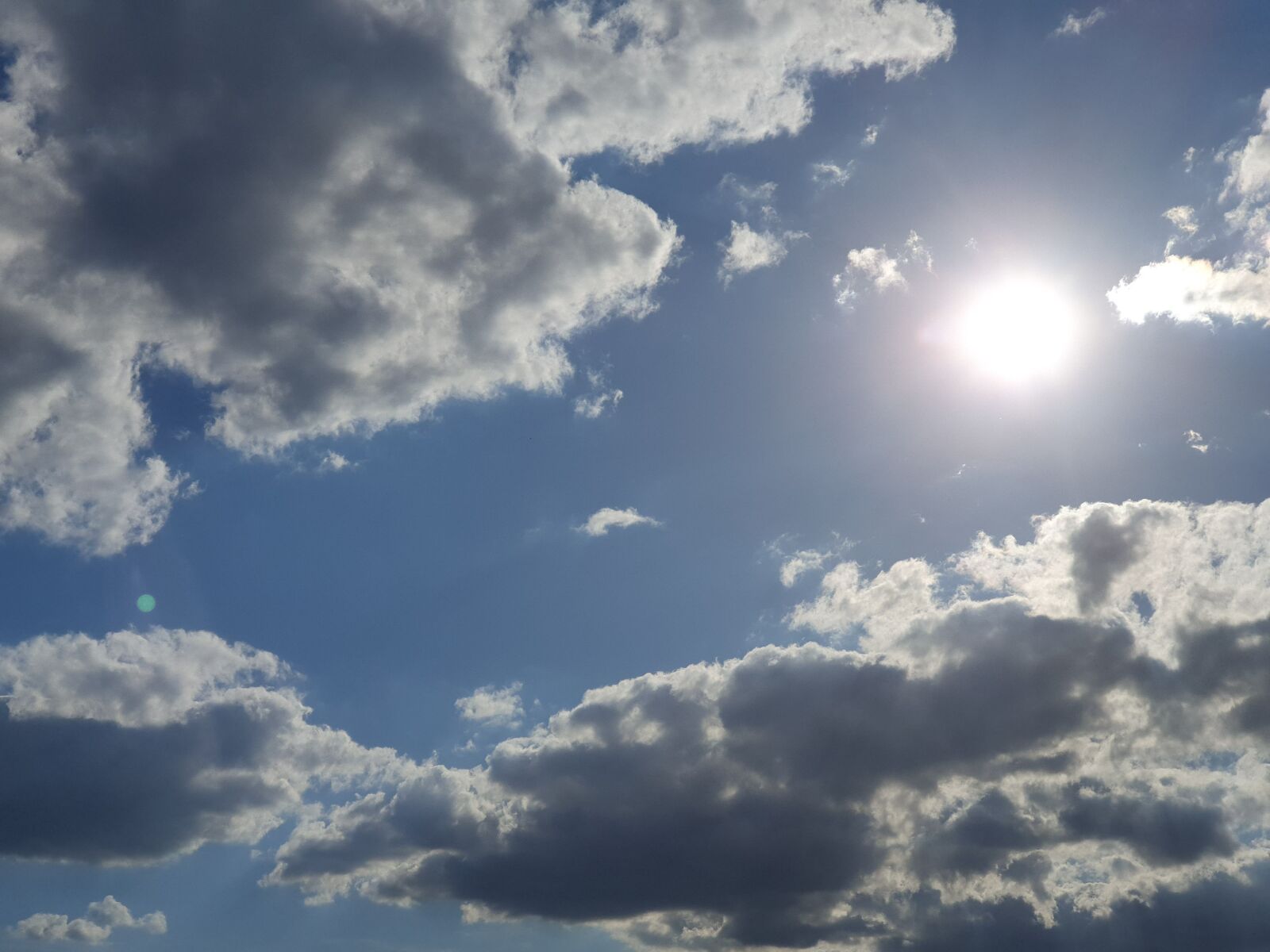 Samsung Galaxy S10 sample photo. Summer, sky, clouds photography