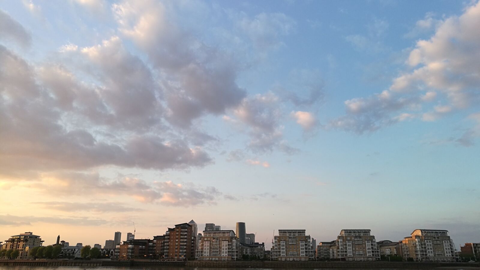 HUAWEI P9 sample photo. London, bluesky, thames photography