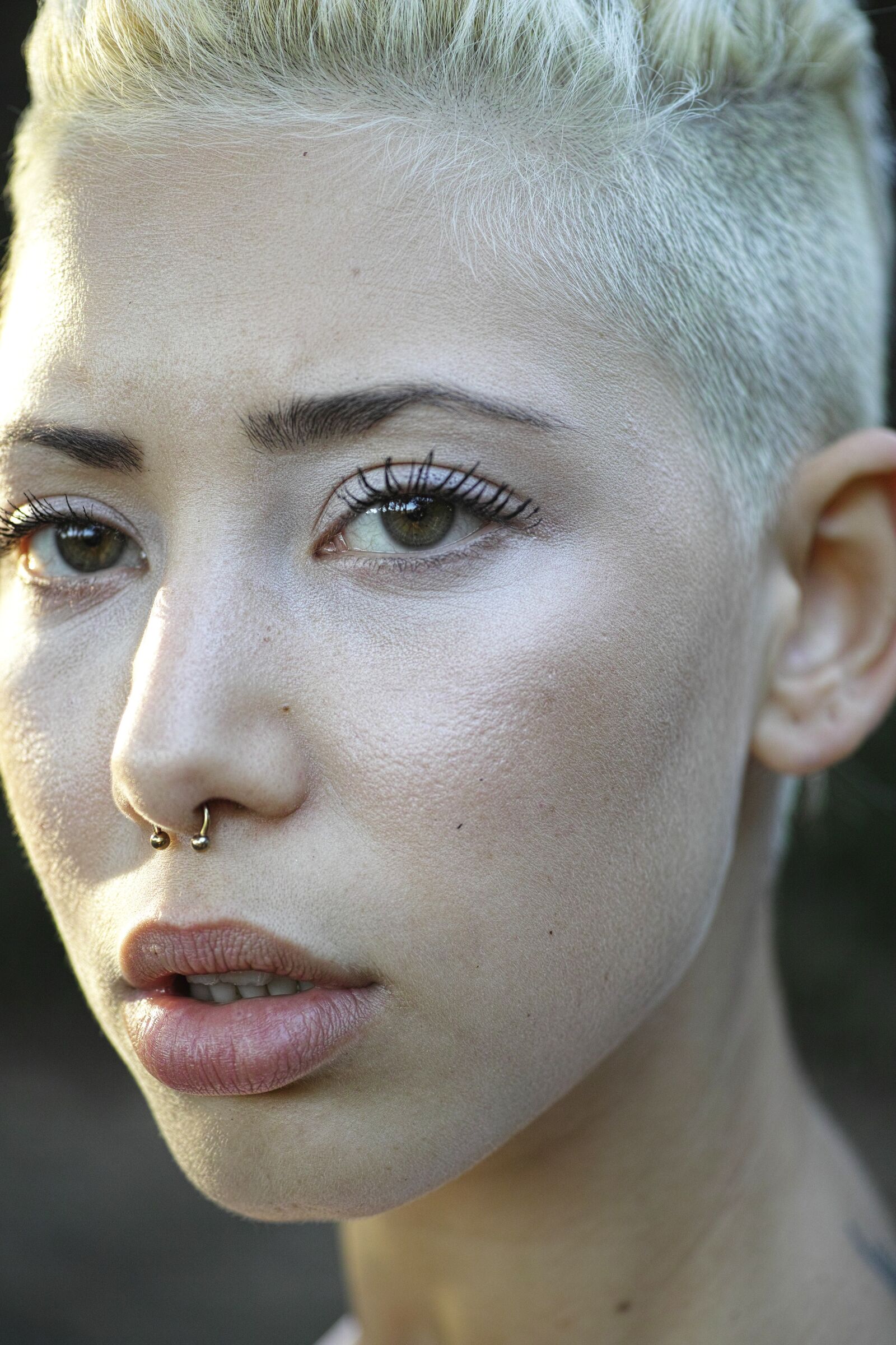 Sigma DP3 Merrill sample photo. Model, short hair, overview photography