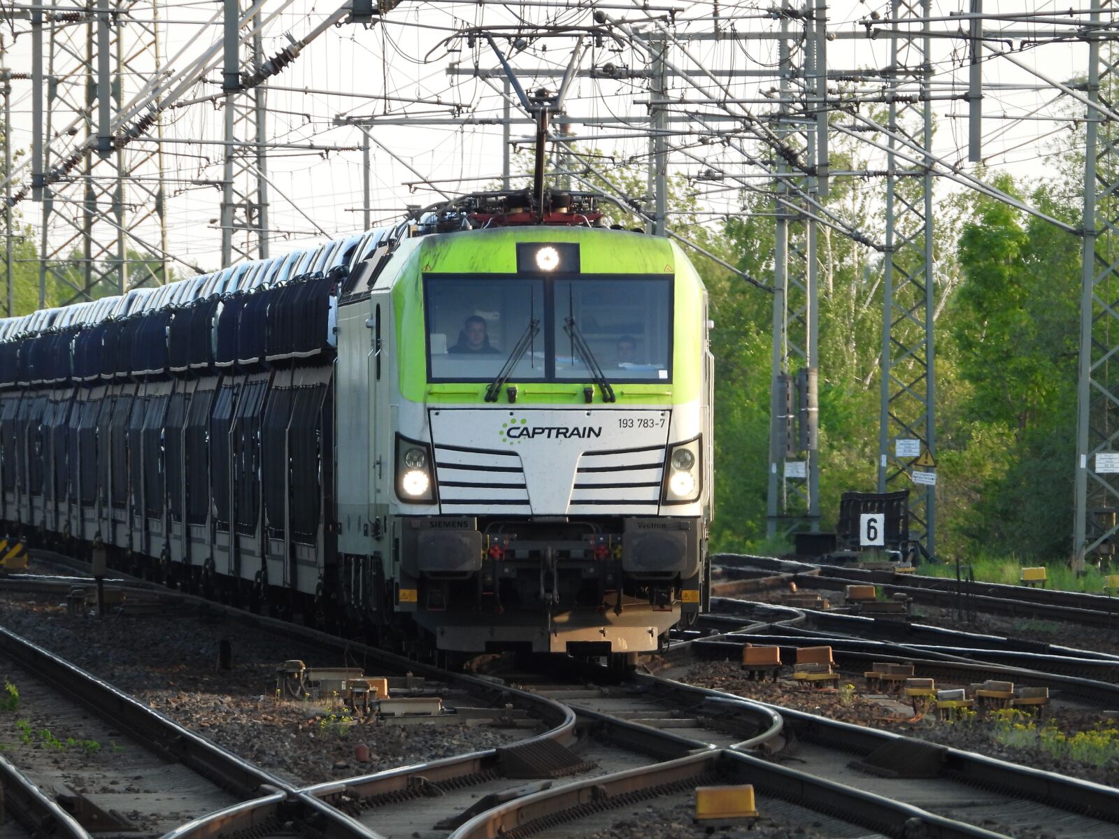 Nikon Coolpix P1000 sample photo. Freight train, captrain, vectron photography