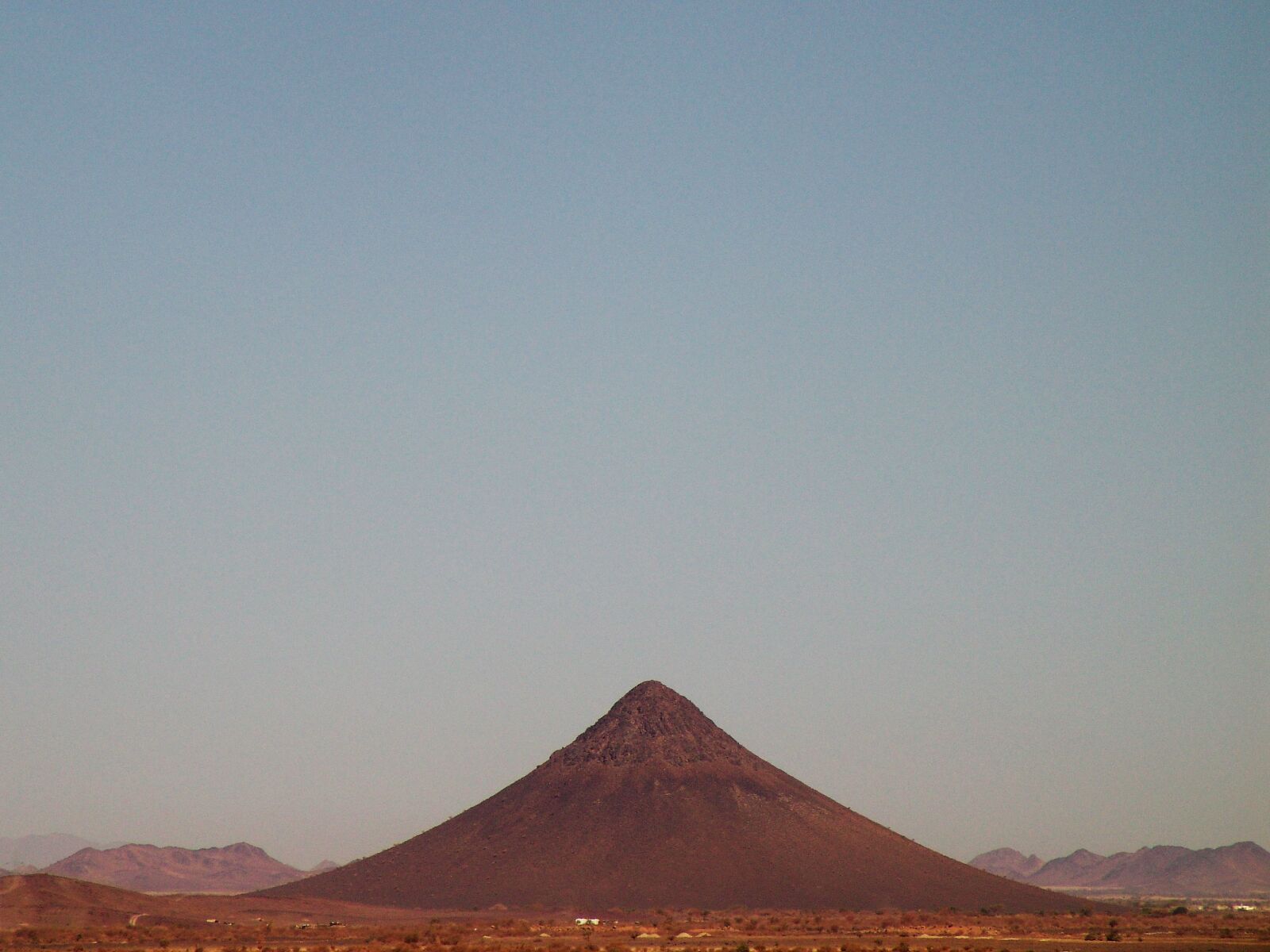 Sony DSC-F828 sample photo. Taylor, volcanic, desert photography