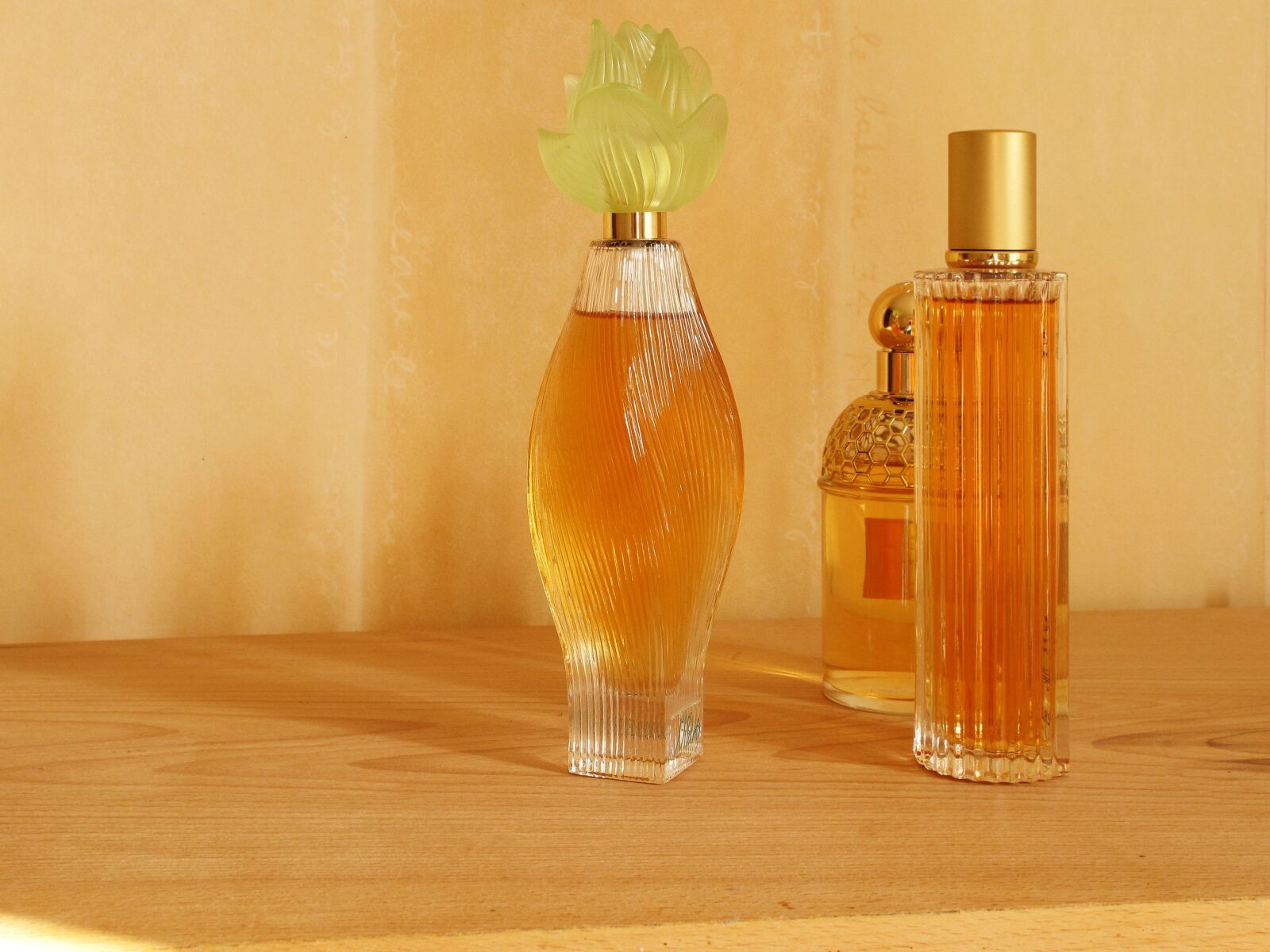 Canon PowerShot G11 sample photo. Perfume, bottle, glass photography