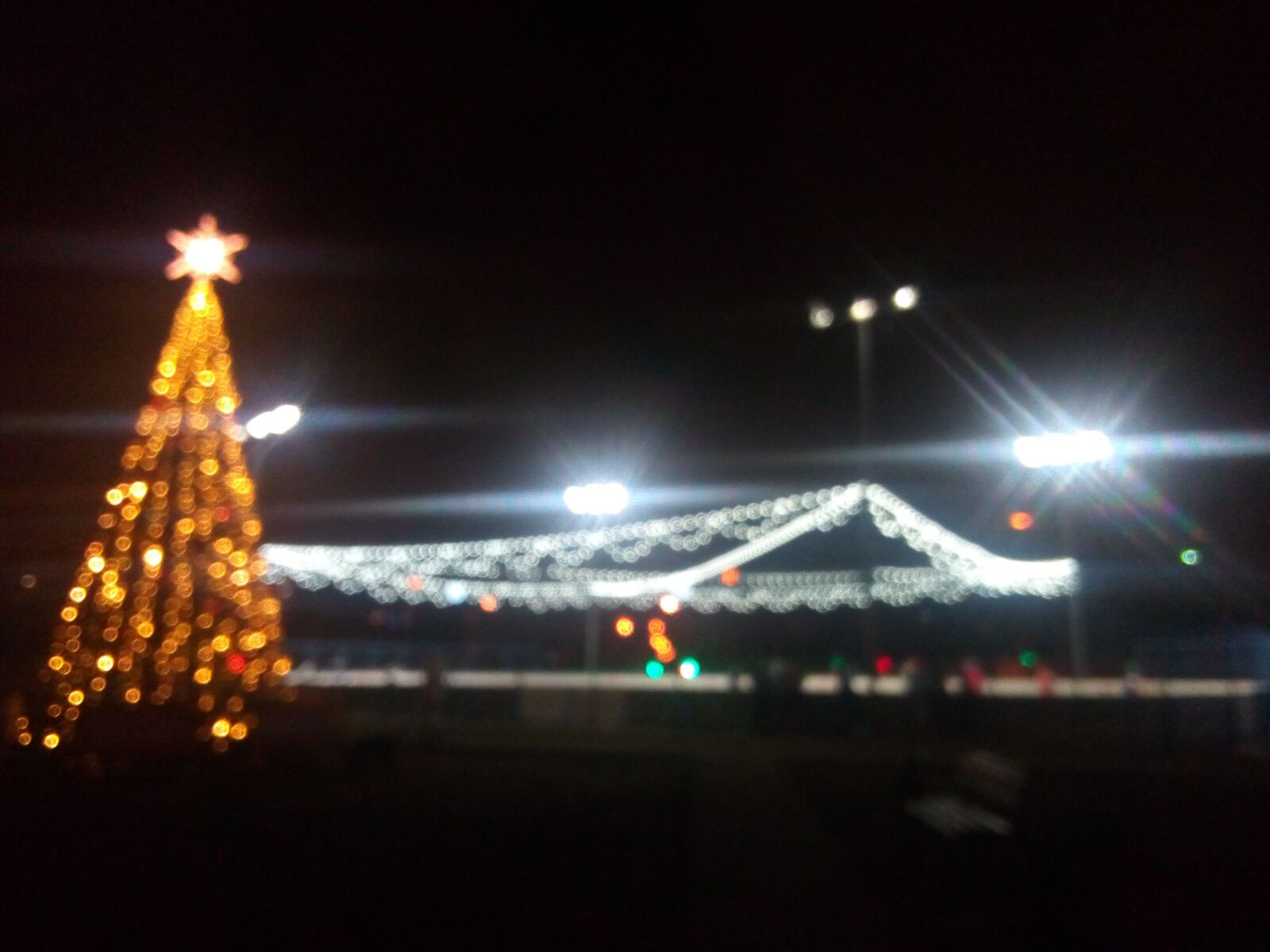 HUAWEI Y3III sample photo. Christmas, atmosphere, tree photography