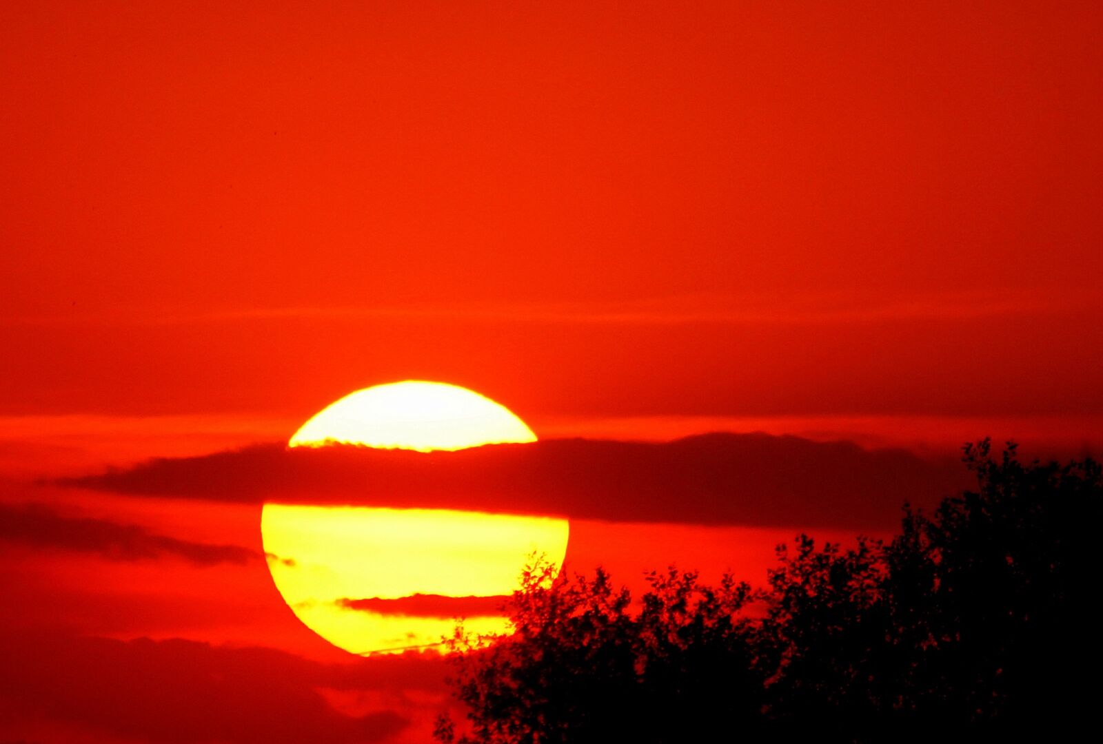 Sony SLT-A65 (SLT-A65V) sample photo. Sunset, red, west photography